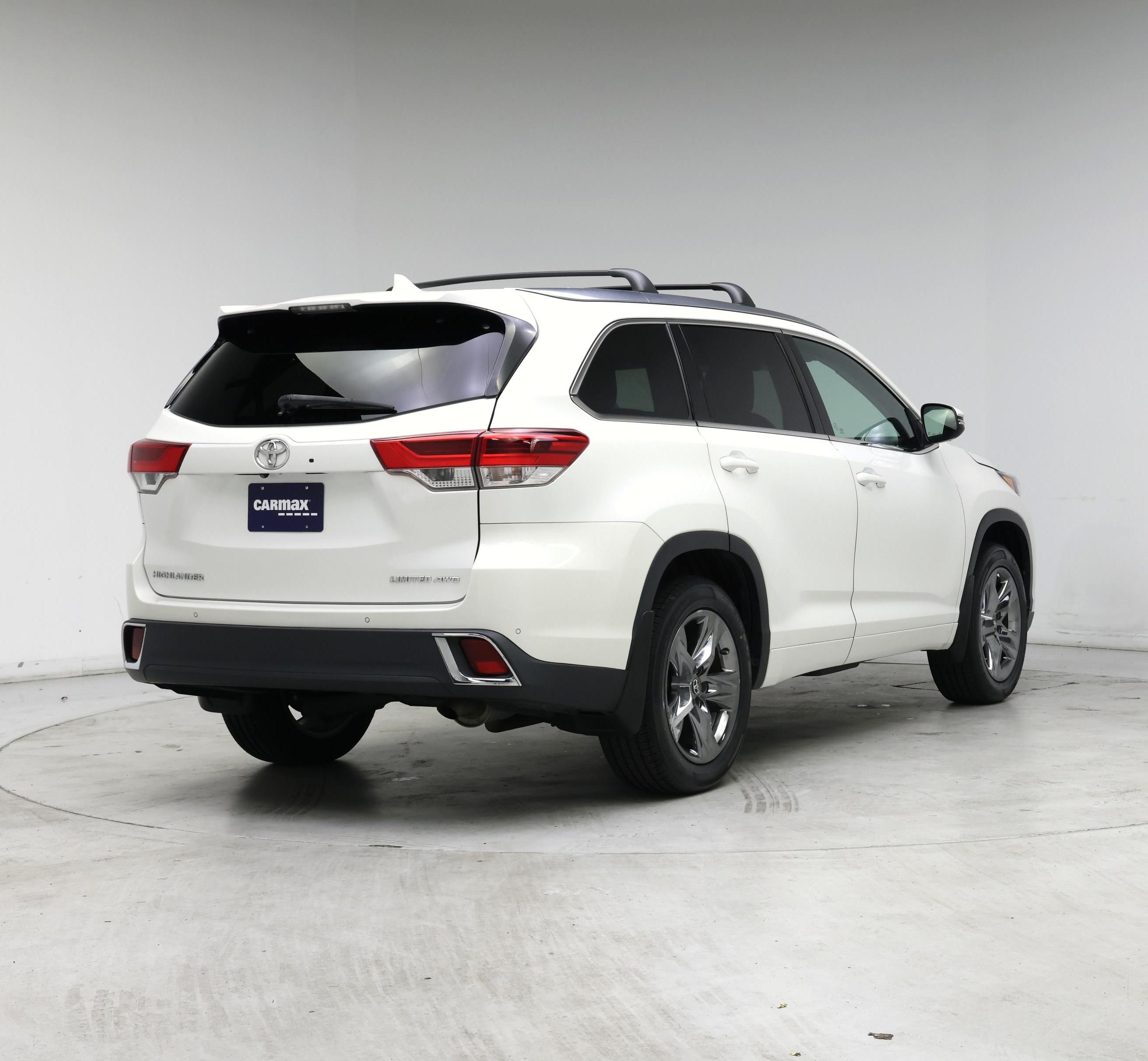 Thumbnail: 2018 Toyota Highlander - 8