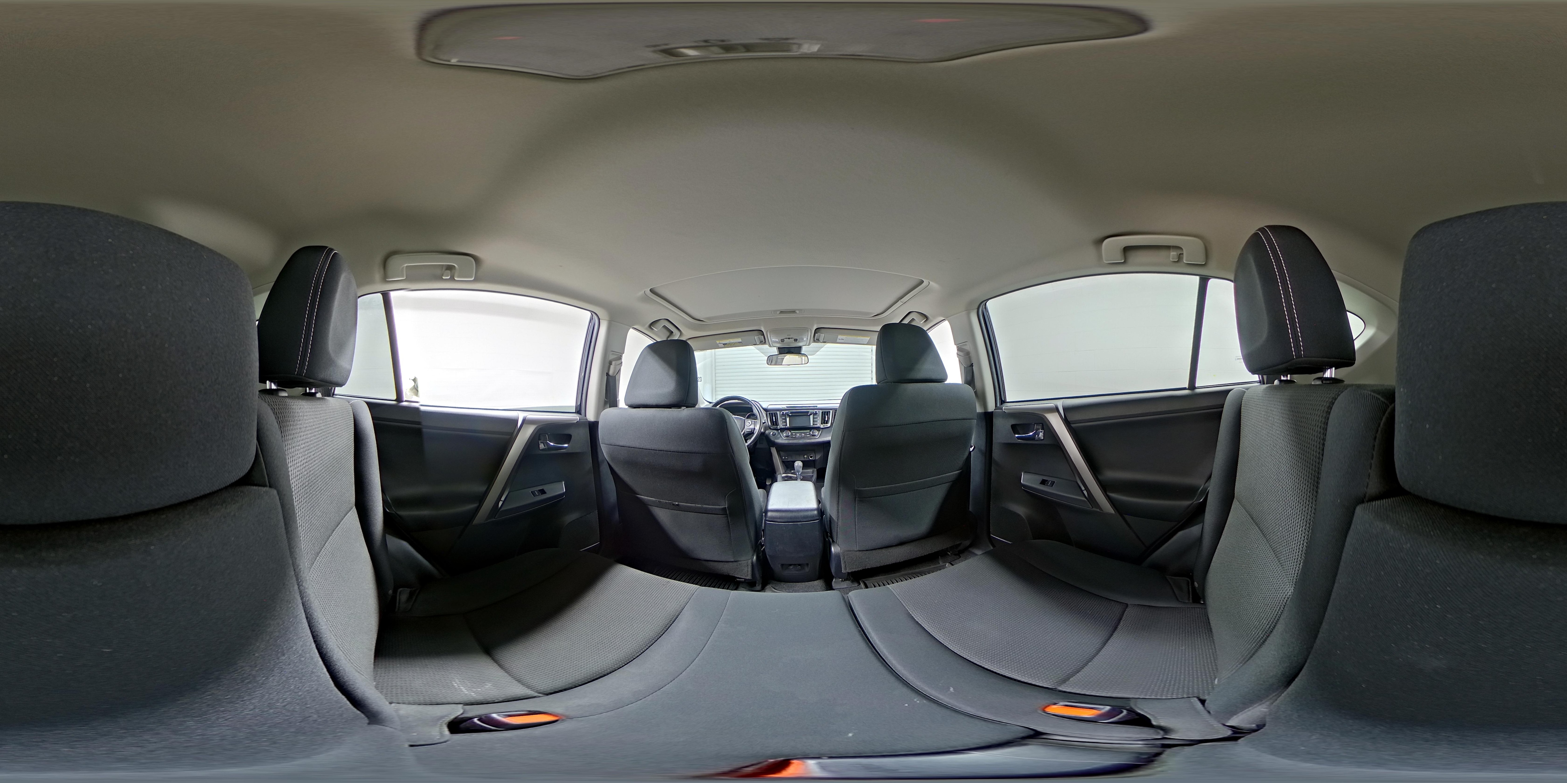2018 Toyota RAV4 XLE - Photo 26