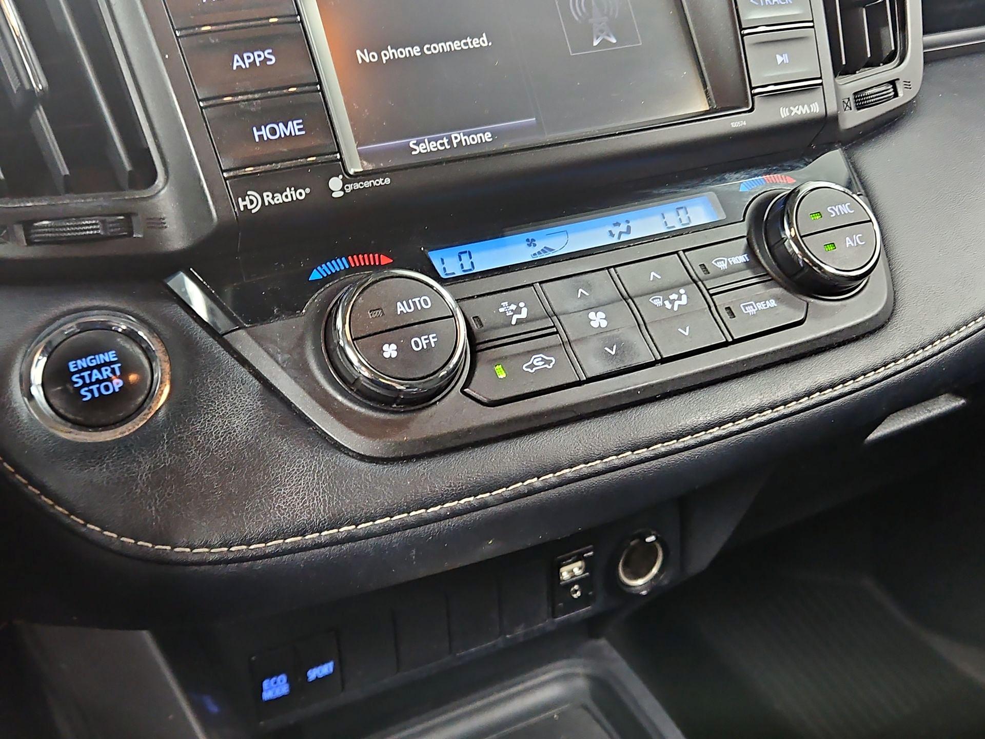 Thumbnail: 2018 Toyota RAV4 - 16