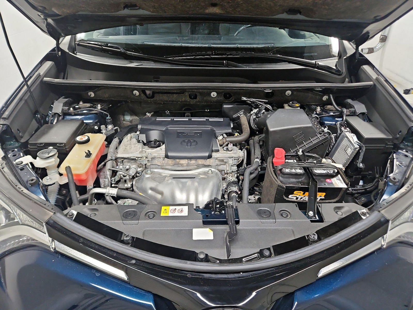 2018 Toyota RAV4 XLE - Photo 23