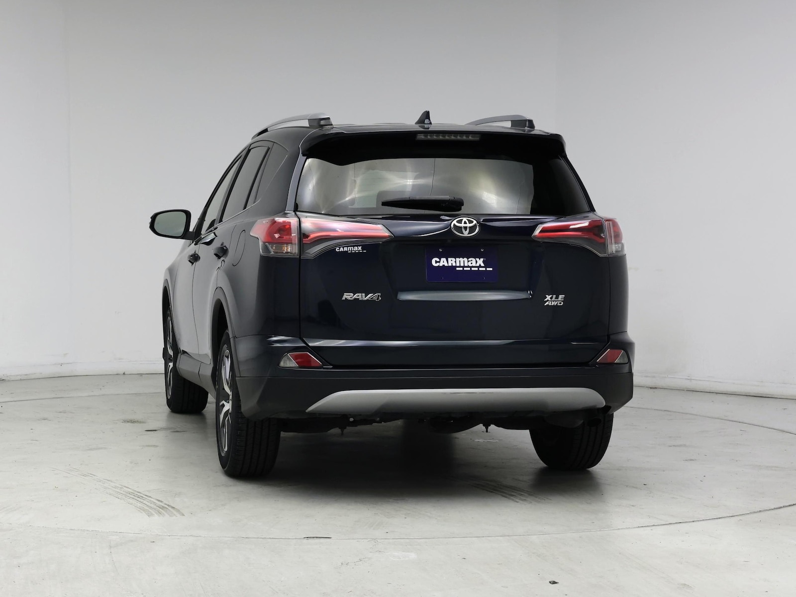 2018 Toyota RAV4 XLE - Photo 7