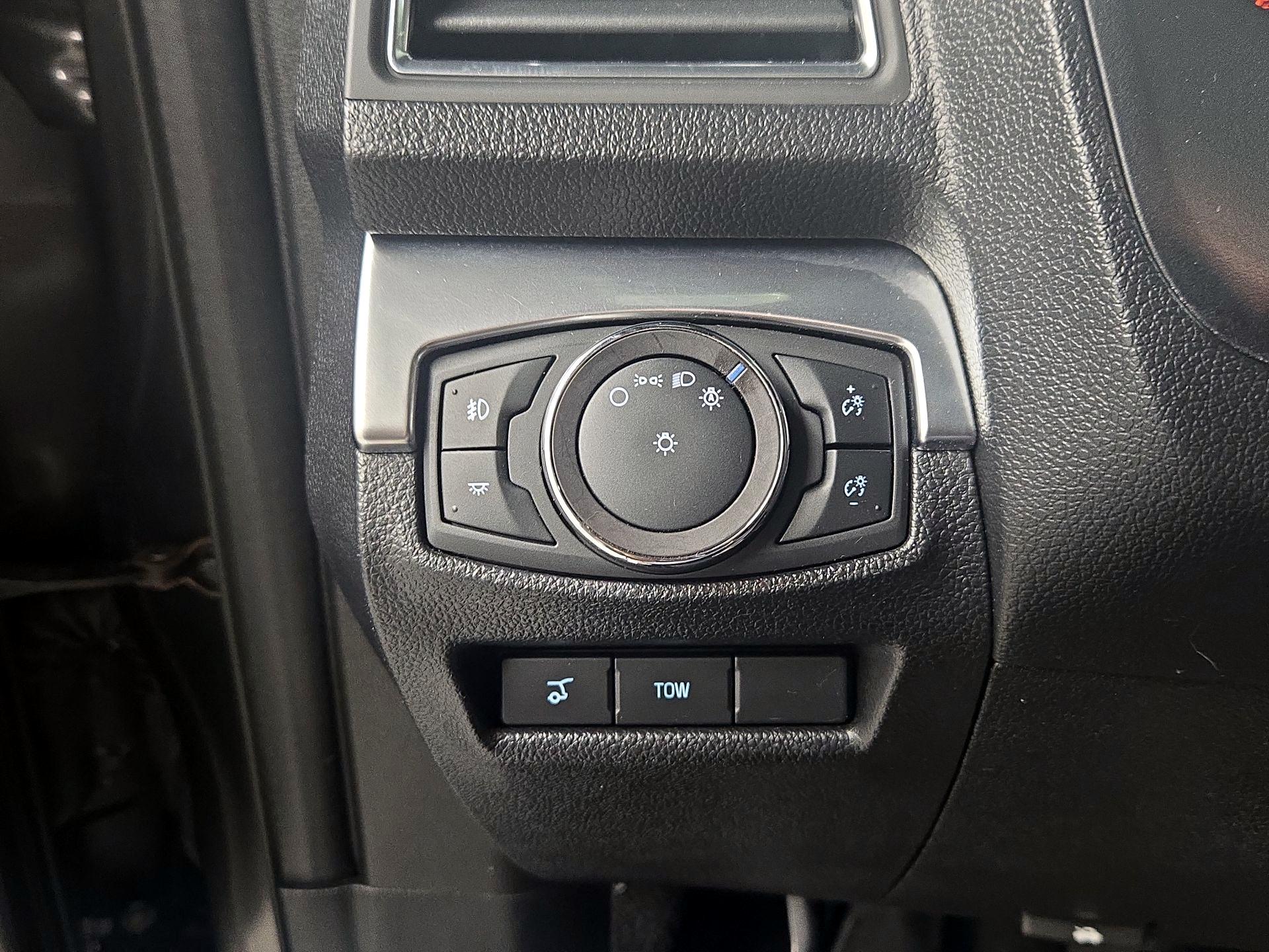 Thumbnail: 2019 Ford Explorer - 13
