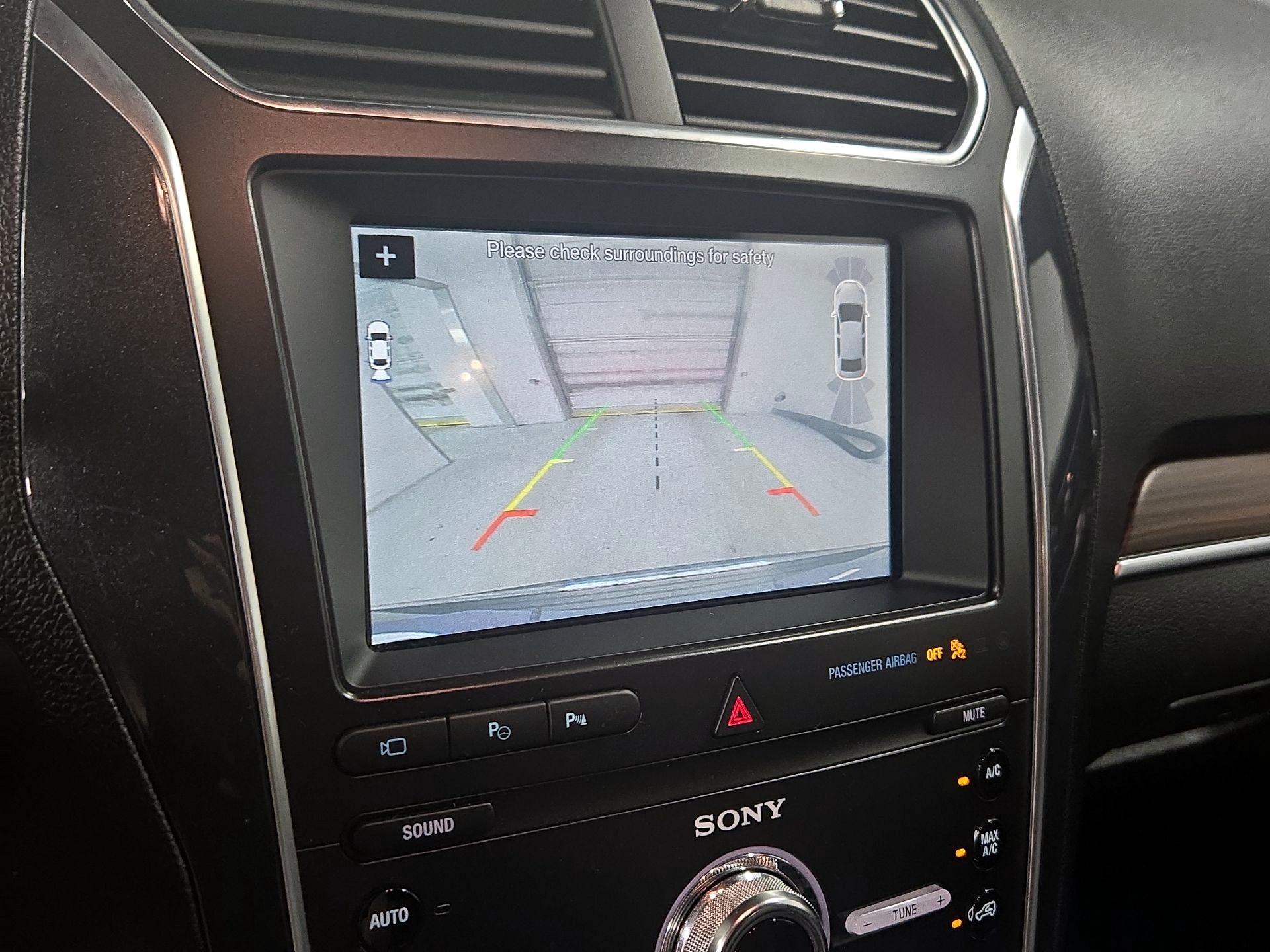 Thumbnail: 2019 Ford Explorer - 15
