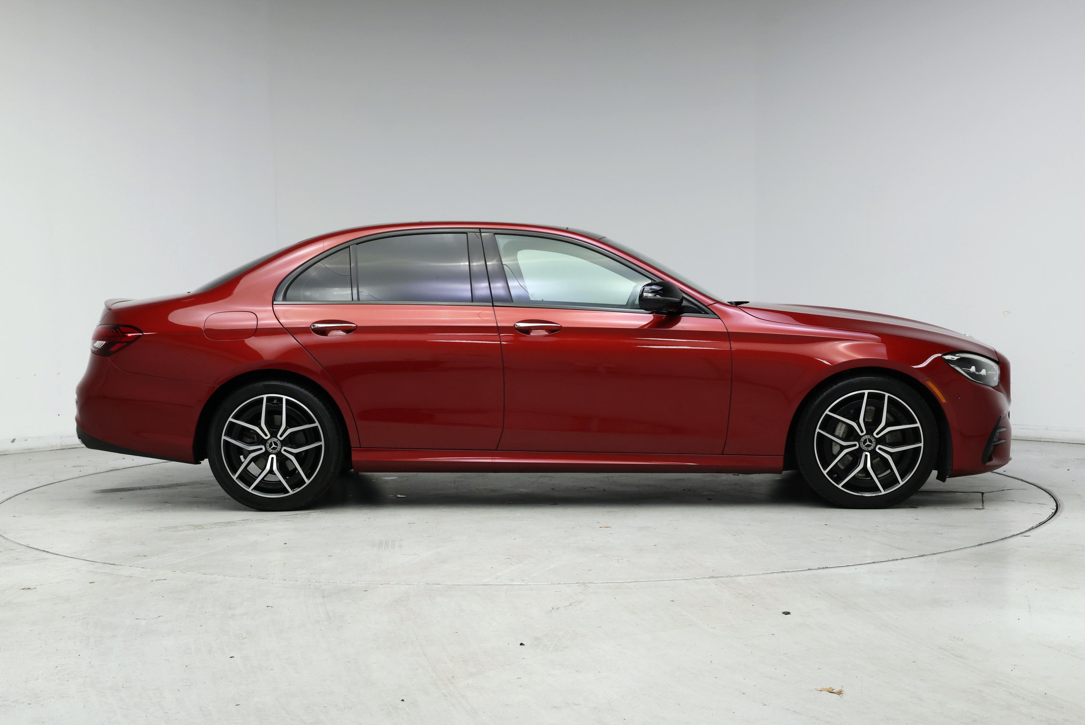Thumbnail: 2023 Mercedes-Benz E-Class - 7