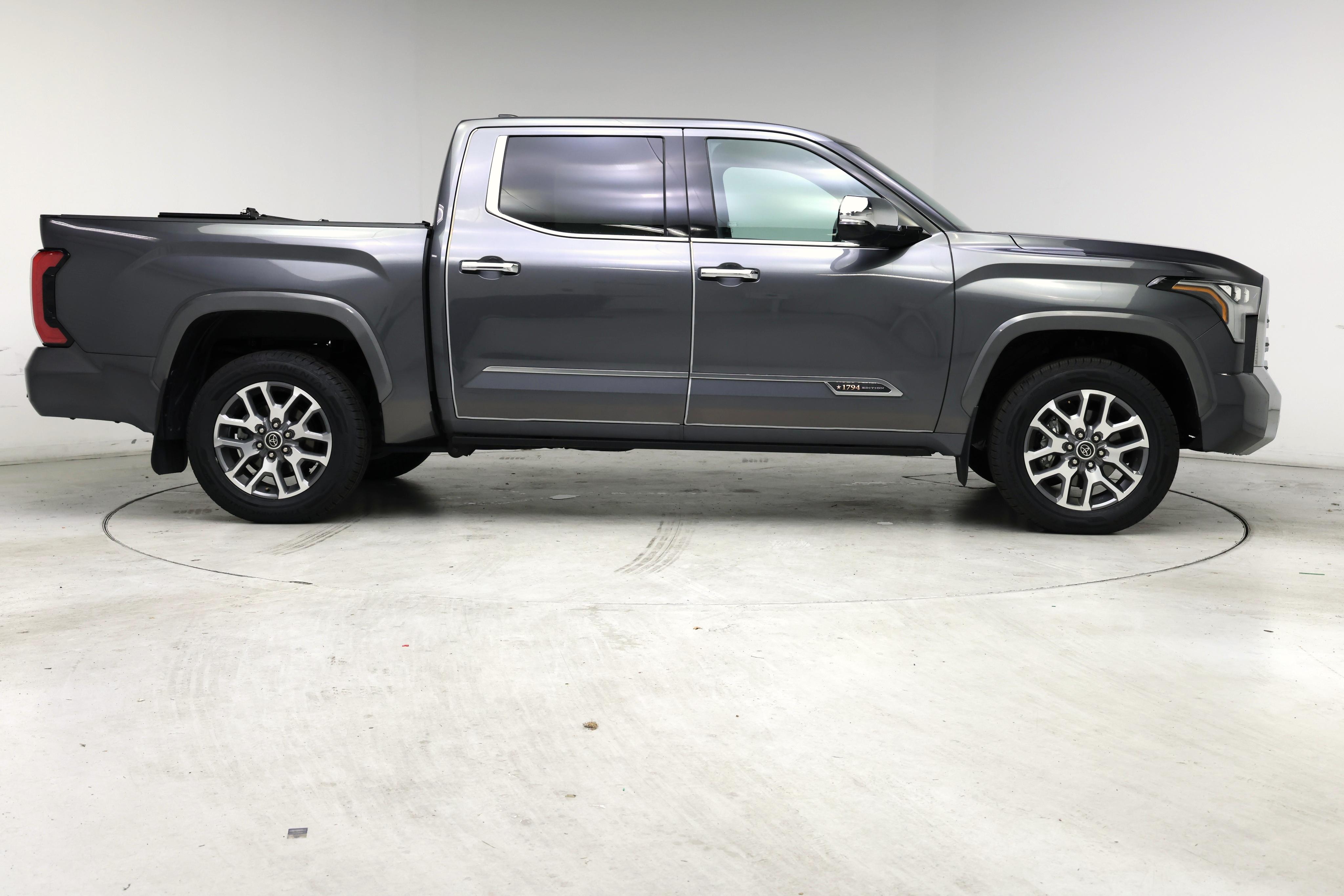 Thumbnail: 2023 Toyota Tundra - 7