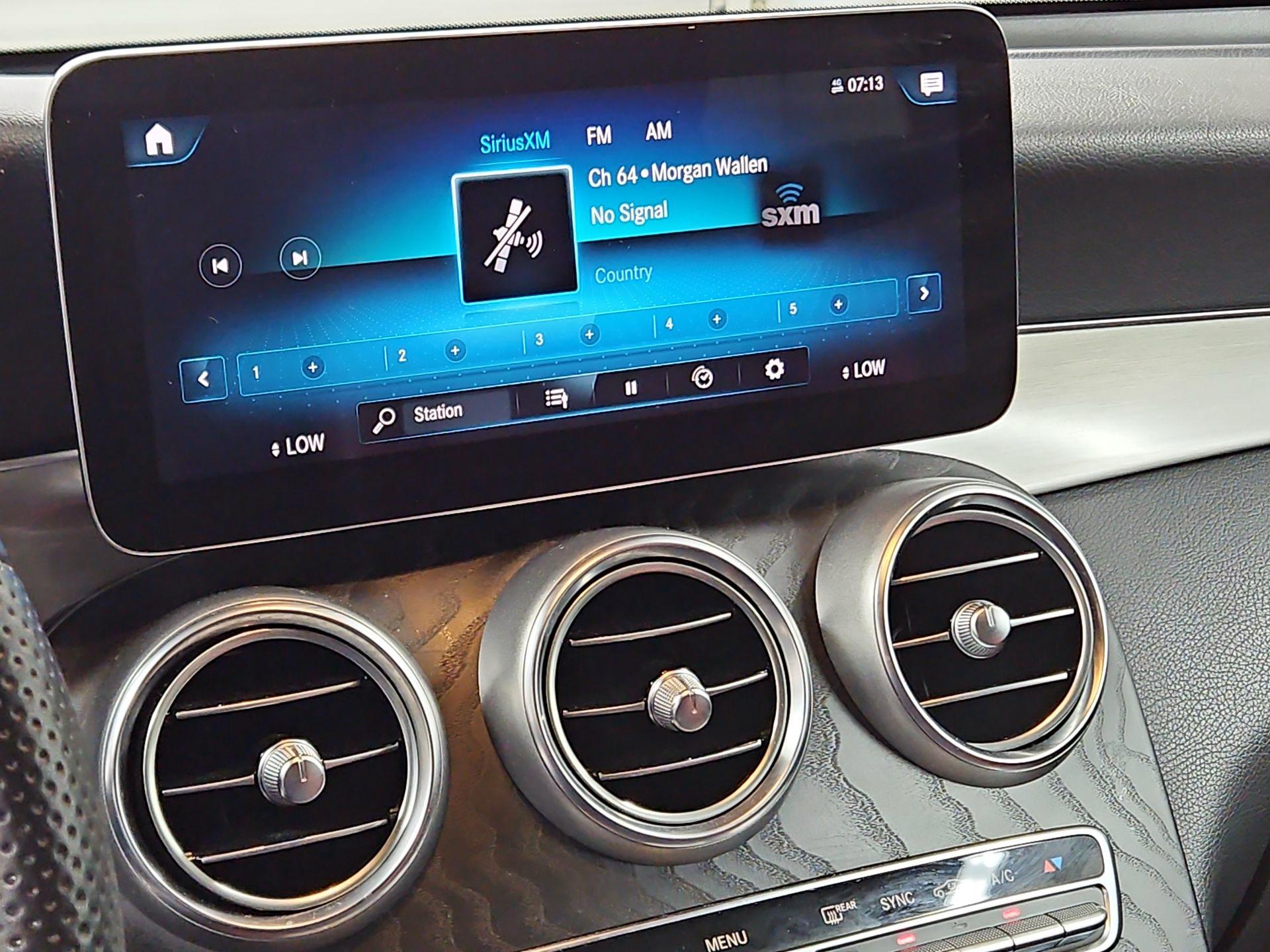 Thumbnail: 2022 Mercedes-Benz GLC - 15