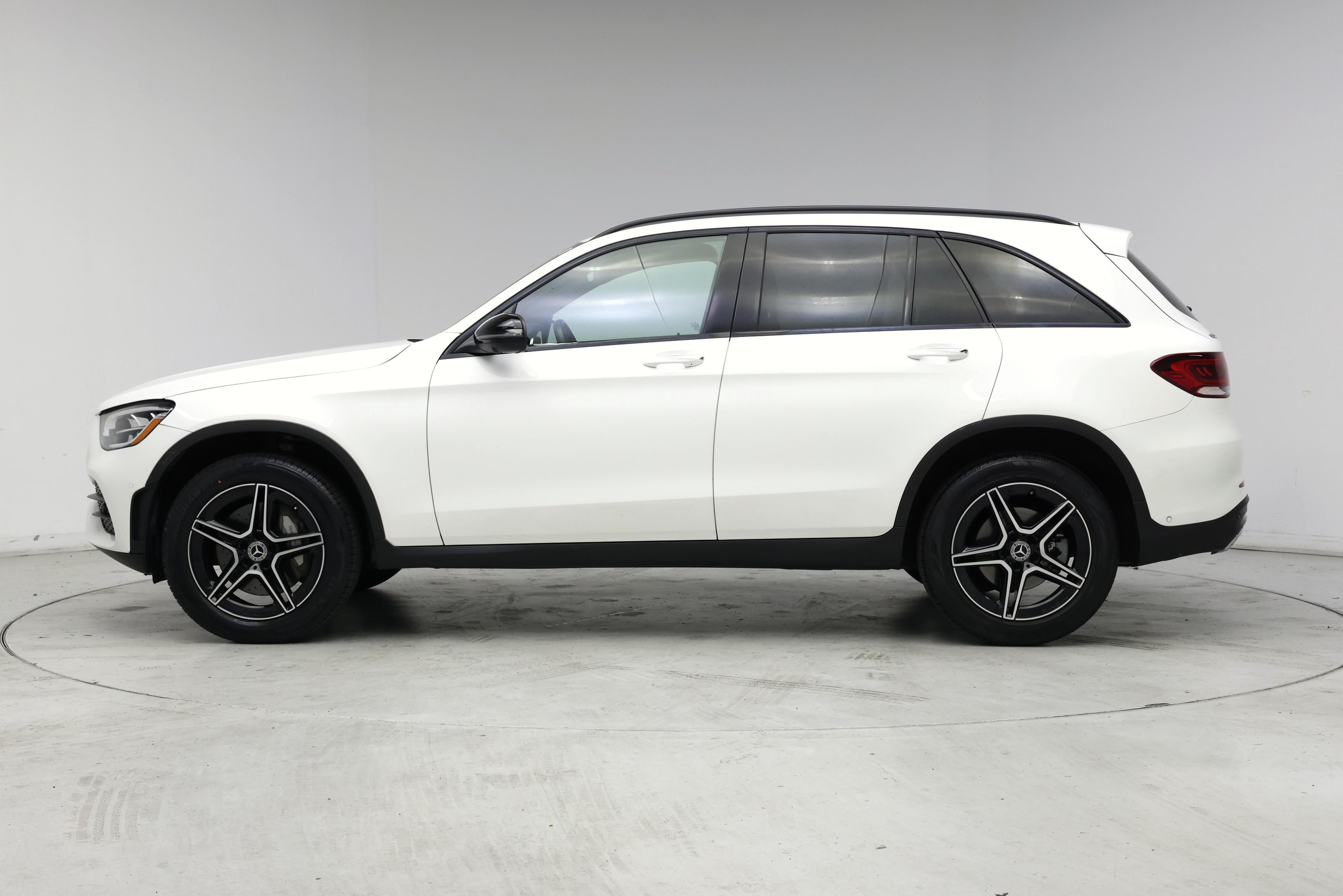 Thumbnail: 2022 Mercedes-Benz GLC - 3