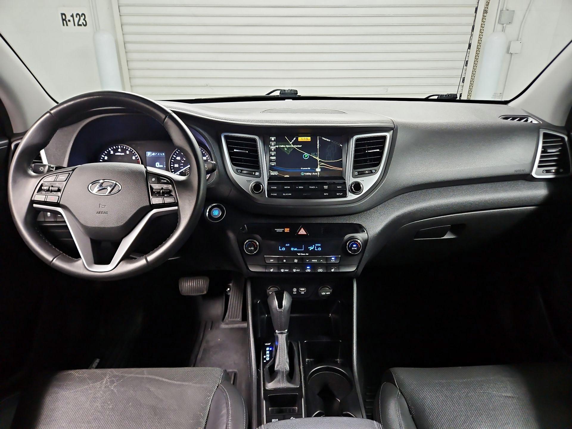 Thumbnail: 2016 Hyundai Tucson - 9