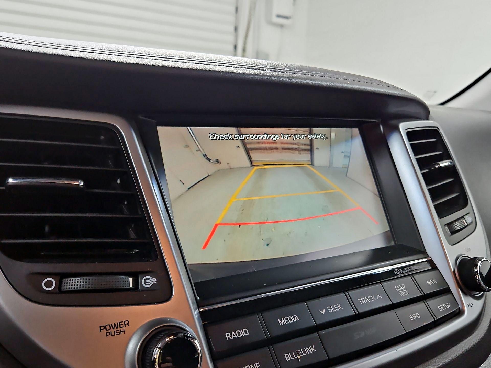 Thumbnail: 2016 Hyundai Tucson - 15