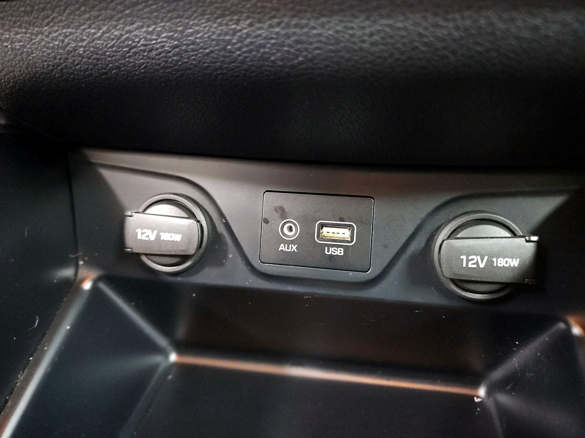 Thumbnail: 2016 Hyundai Tucson - 19