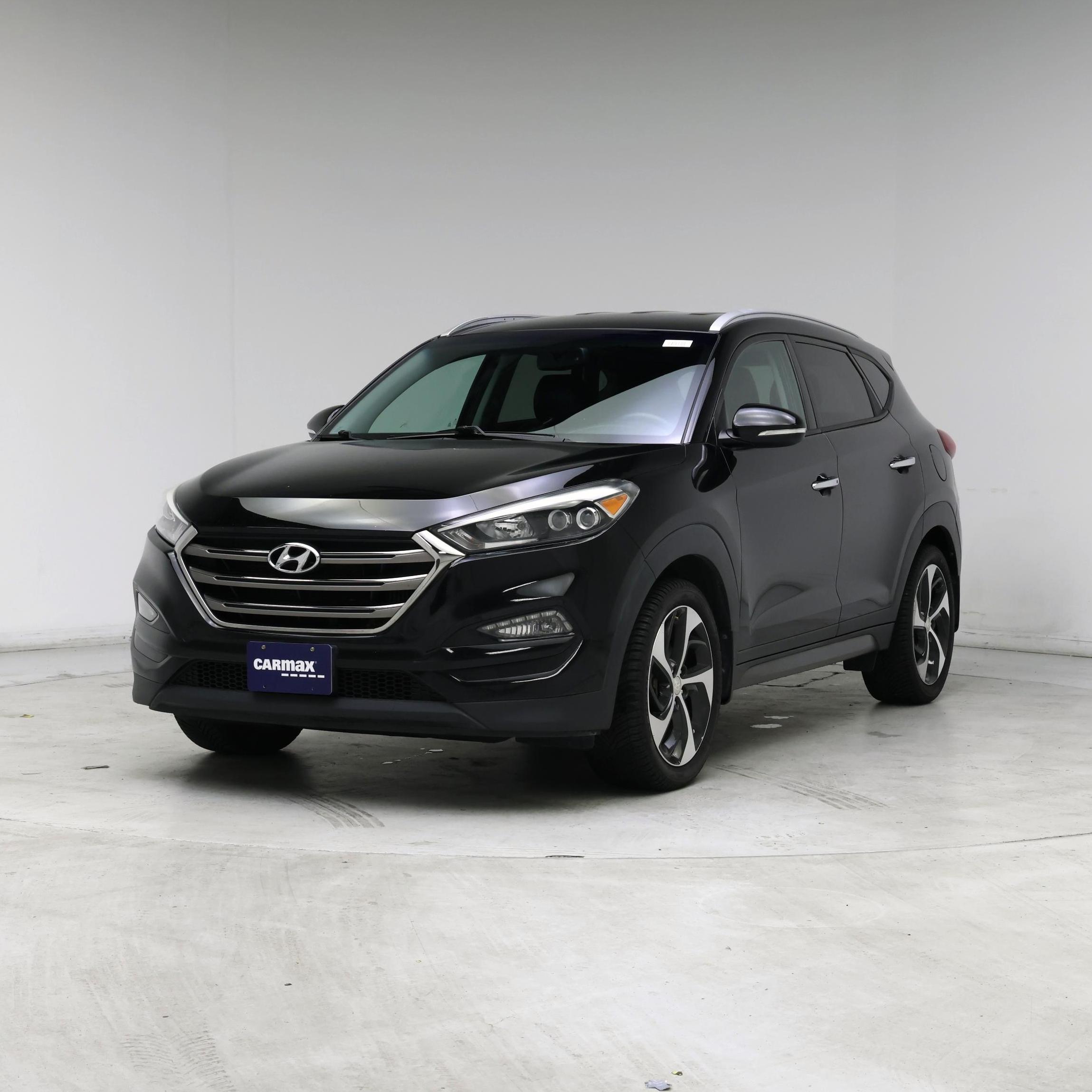 Thumbnail: 2016 Hyundai Tucson - 4