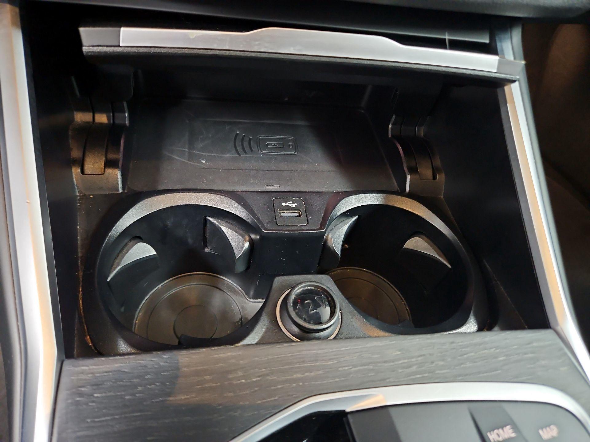 Thumbnail: 2024 BMW 3 Series - 18