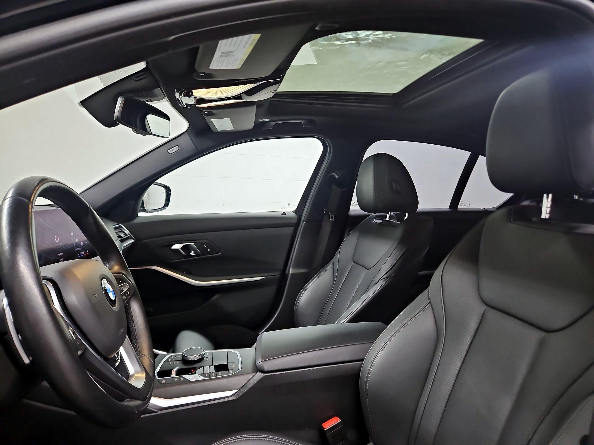 Thumbnail: 2024 BMW 3 Series - 19