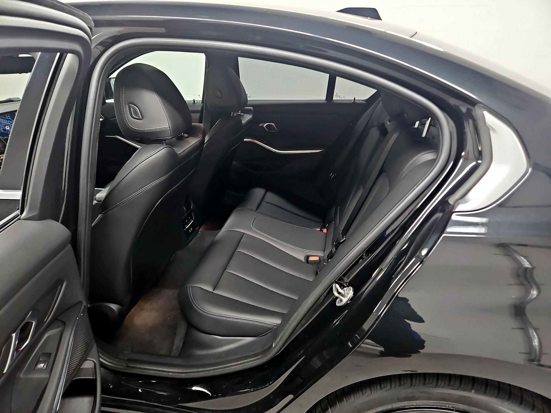 Thumbnail: 2024 BMW 3 Series - 20
