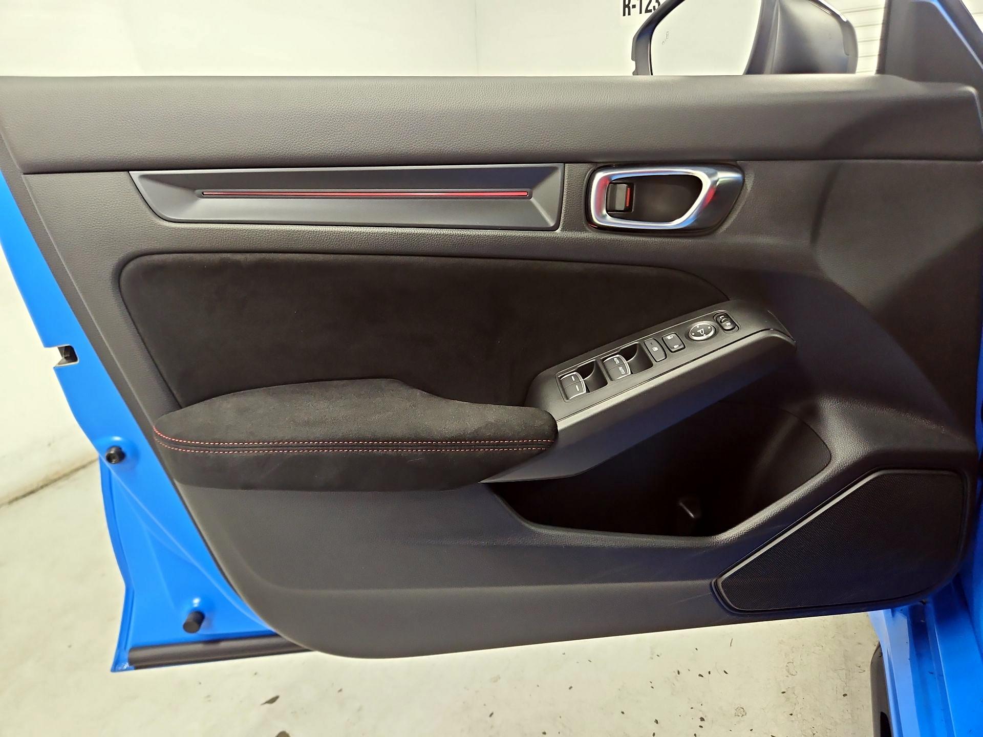 Thumbnail: 2025 Honda Civic - 12