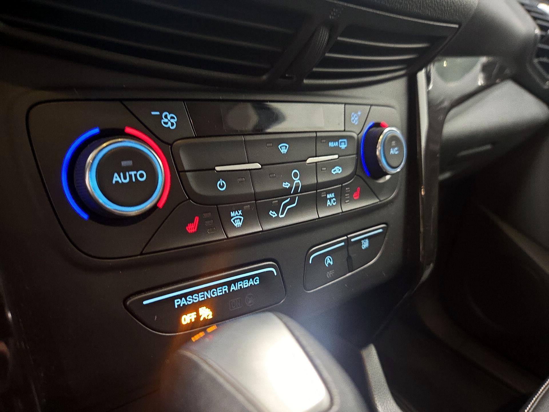 Thumbnail: 2017 Ford Escape - 16