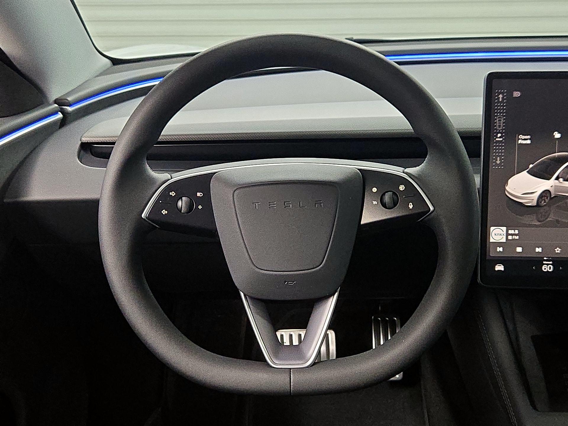Thumbnail: 2025 Tesla Model 3 - 10