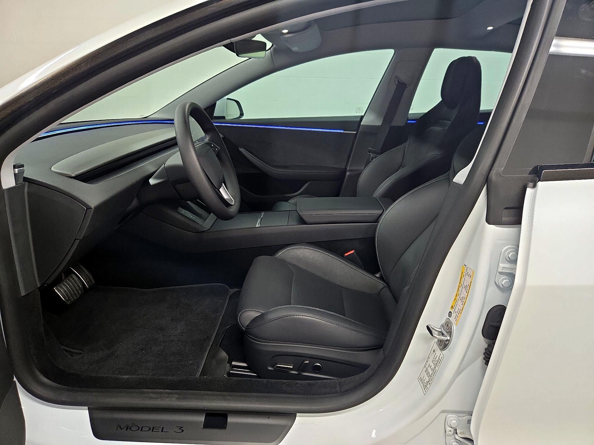 Thumbnail: 2025 Tesla Model 3 - 11