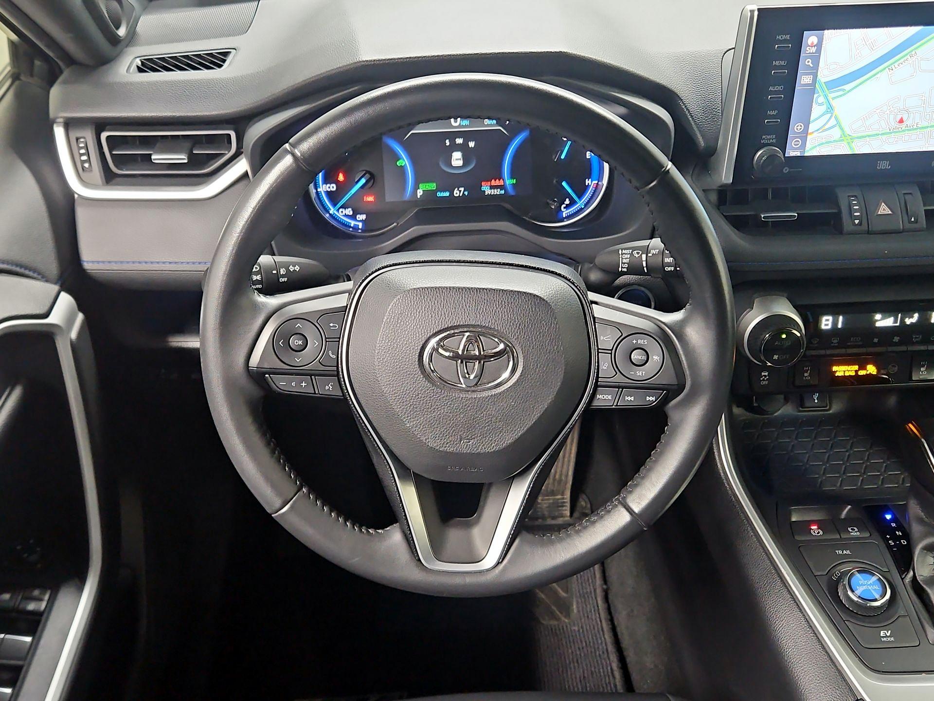 Thumbnail: 2020 Toyota RAV4 - 10