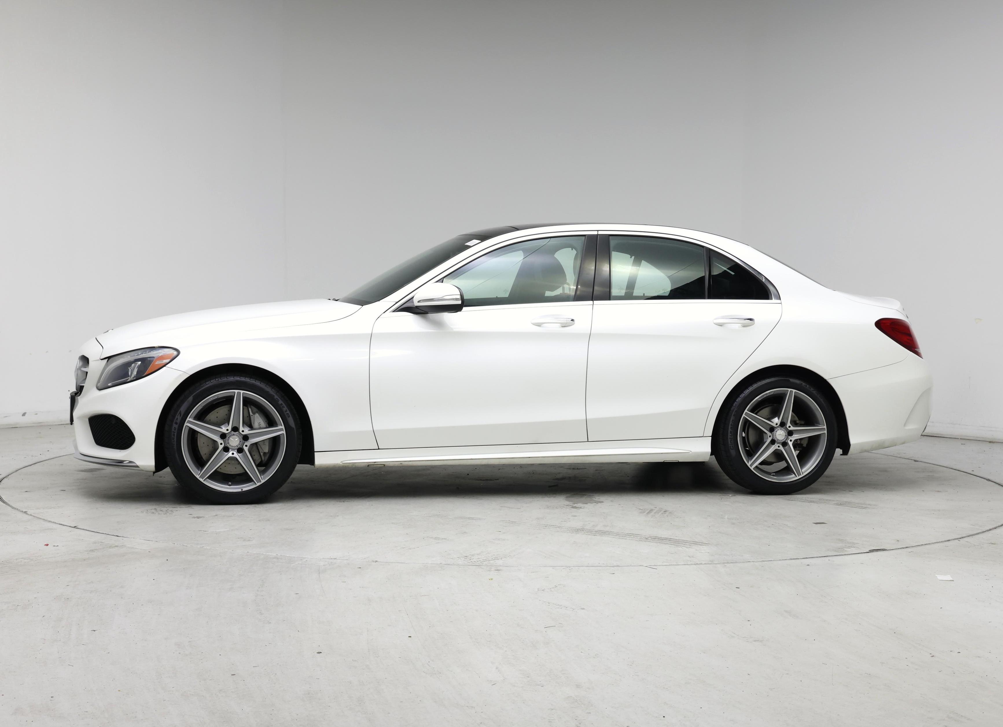 Thumbnail: 2015 Mercedes-Benz C-Class - 3