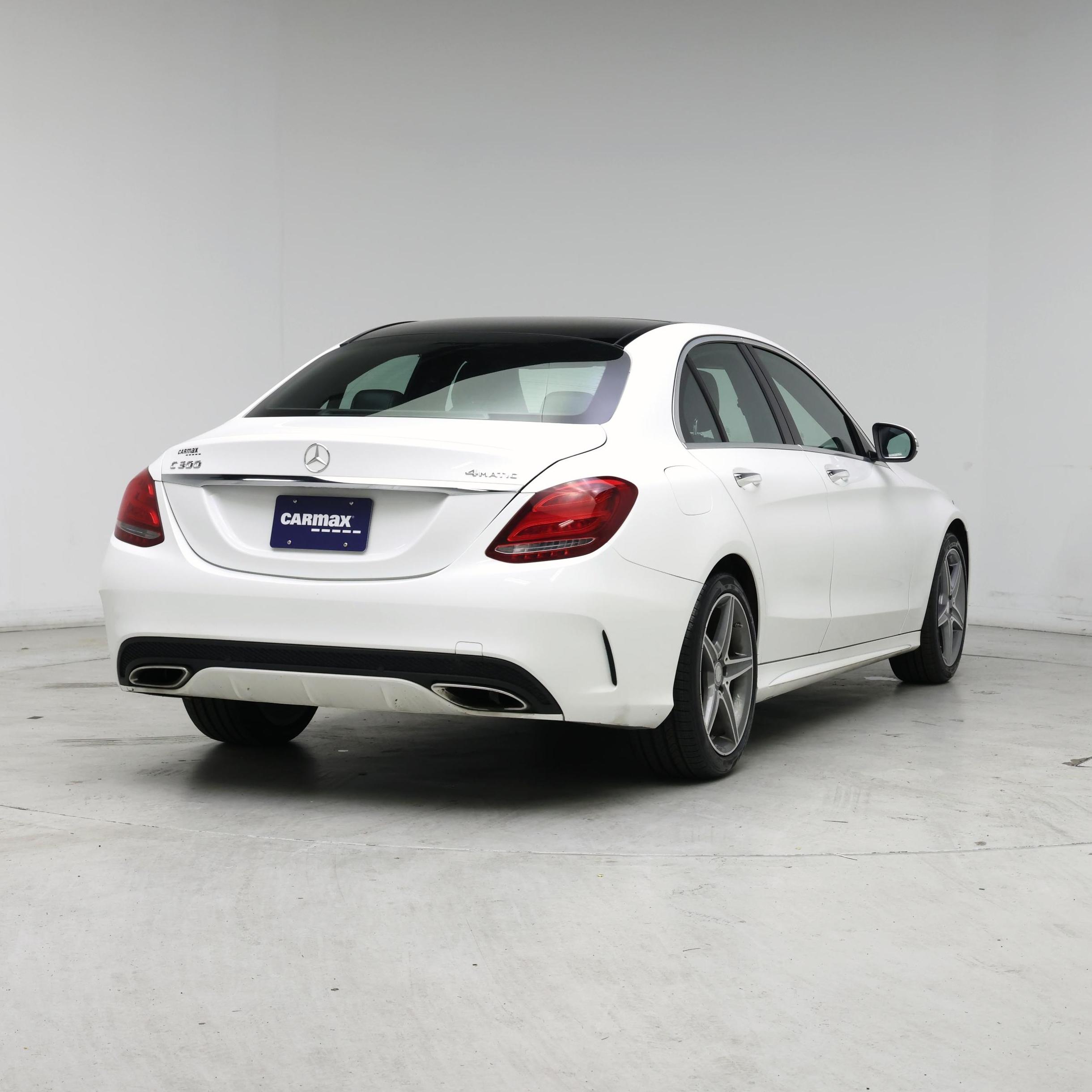 Thumbnail: 2015 Mercedes-Benz C-Class - 8
