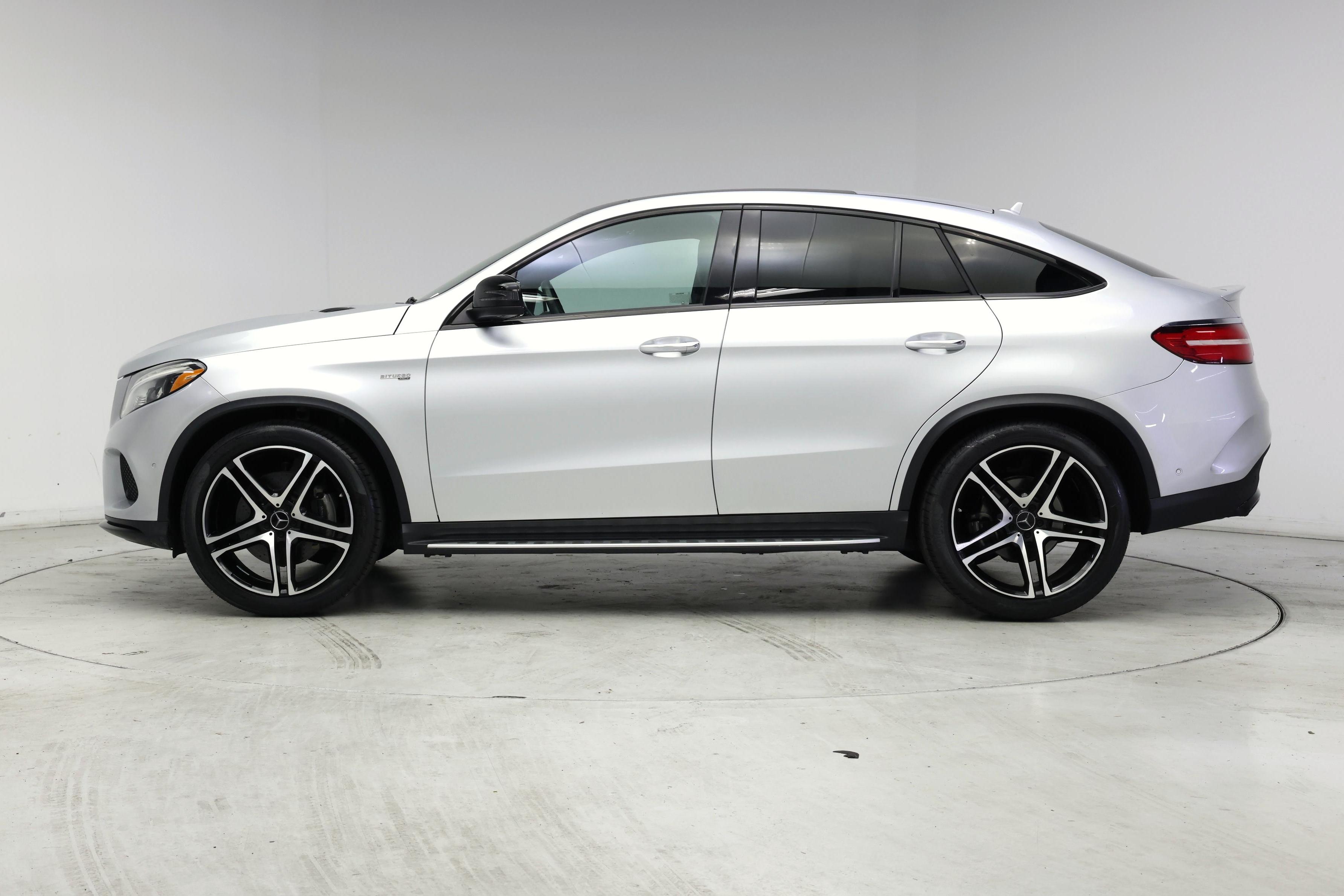 Thumbnail: 2019 Mercedes-Benz GLE - 3