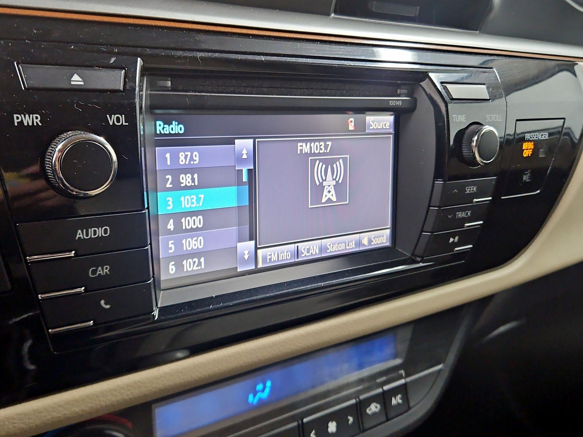 Thumbnail: 2014 Toyota Corolla - 15