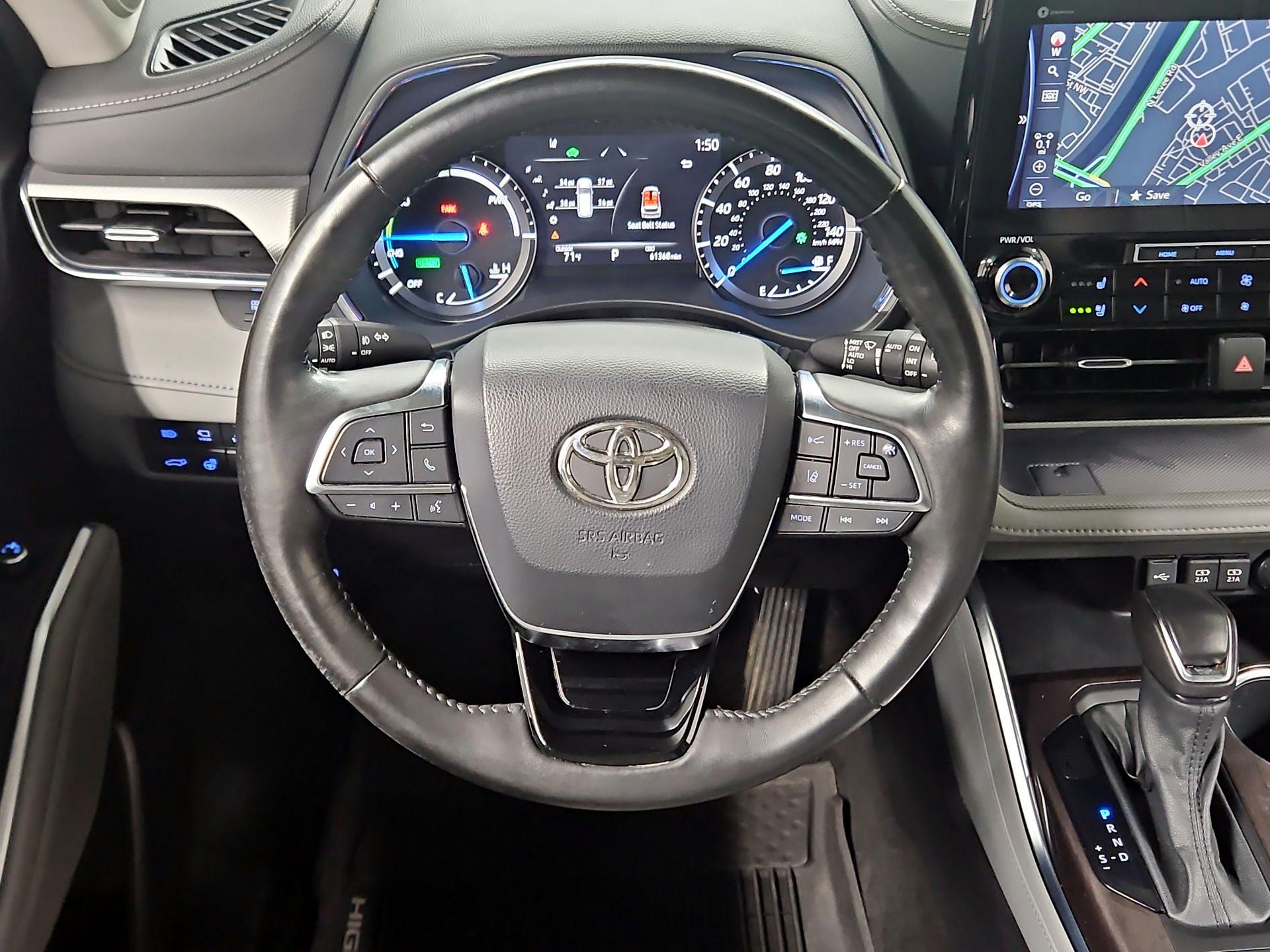Thumbnail: 2021 Toyota Highlander - 10
