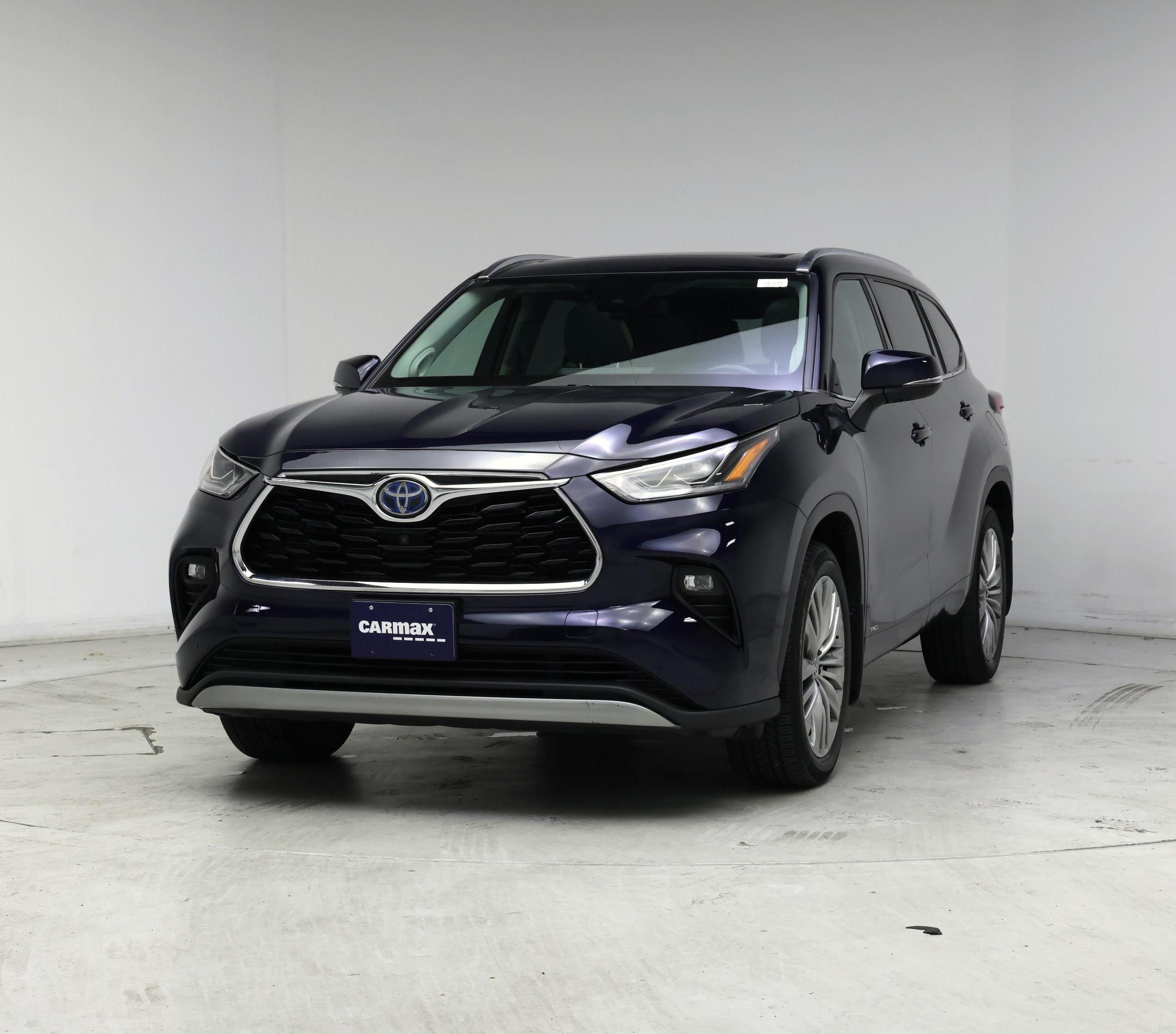 Thumbnail: 2021 Toyota Highlander - 4