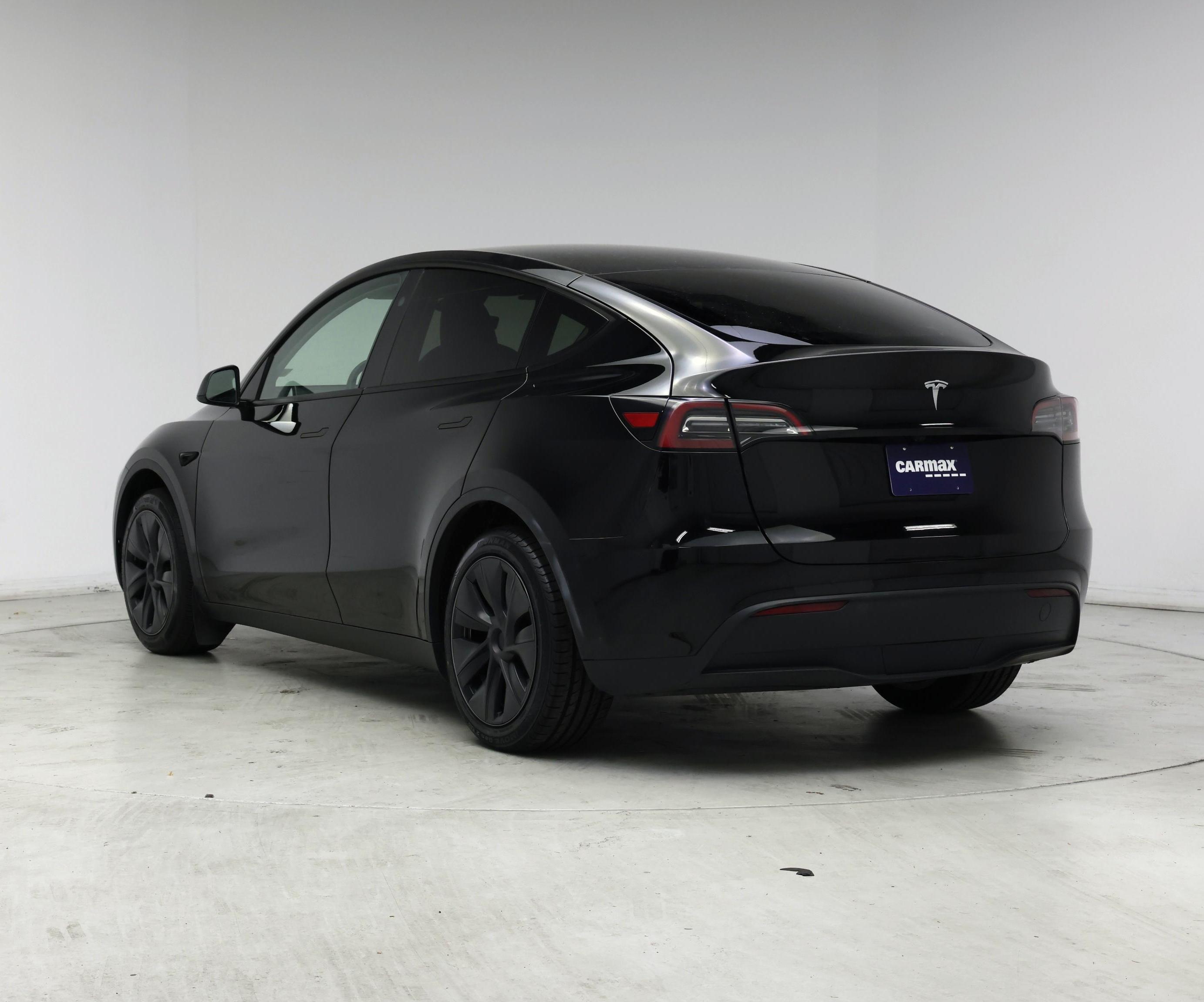 Thumbnail: 2025 Tesla Model Y - 2