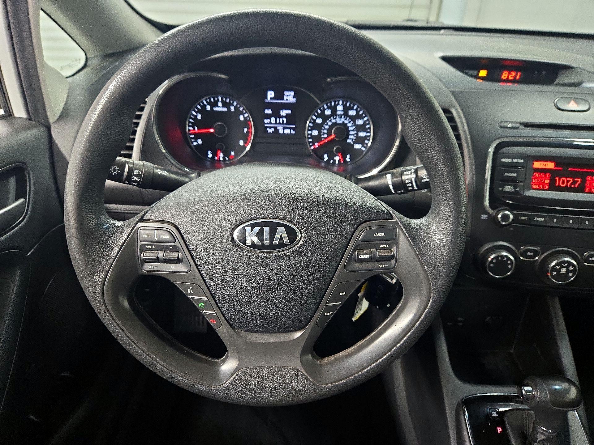 Thumbnail: 2018 Kia Forte - 10