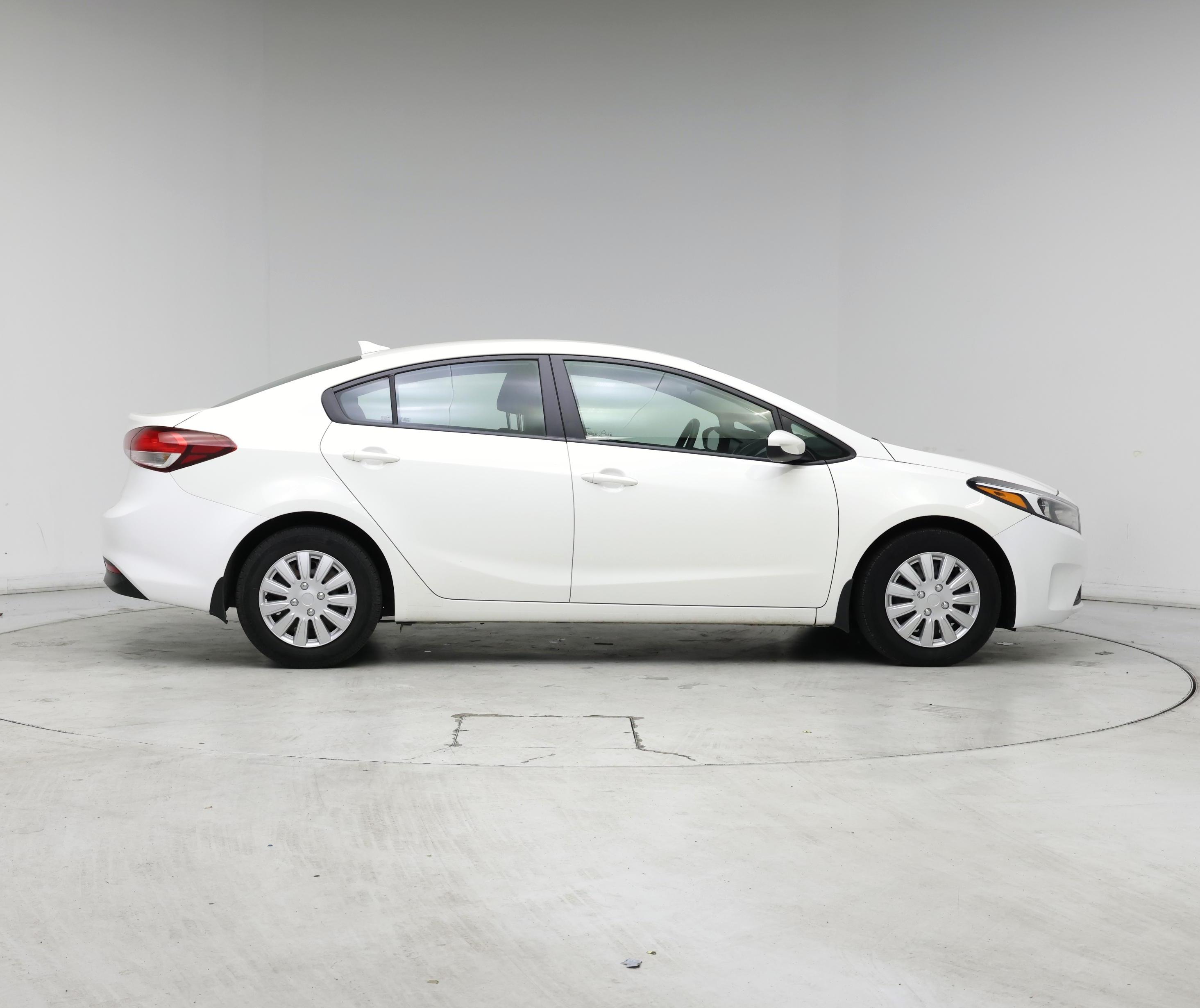 Thumbnail: 2018 Kia Forte - 7