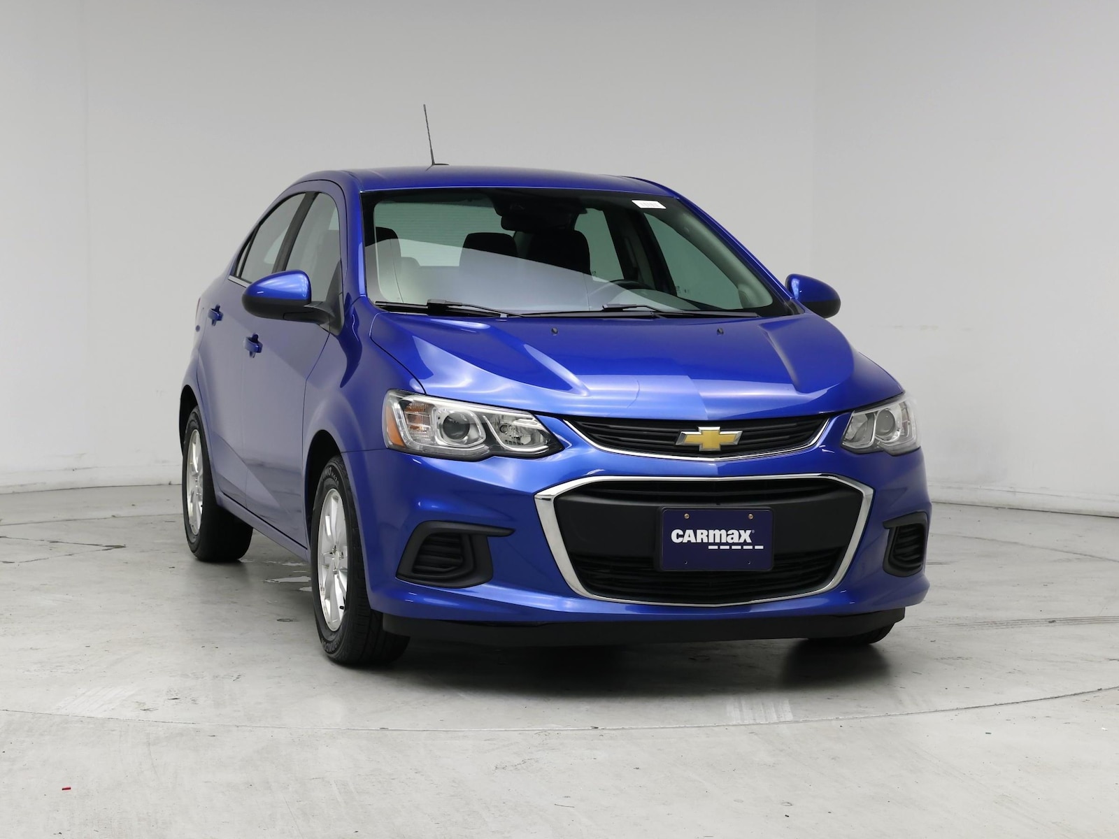 2017 Chevrolet Sonic LT - Photo 6