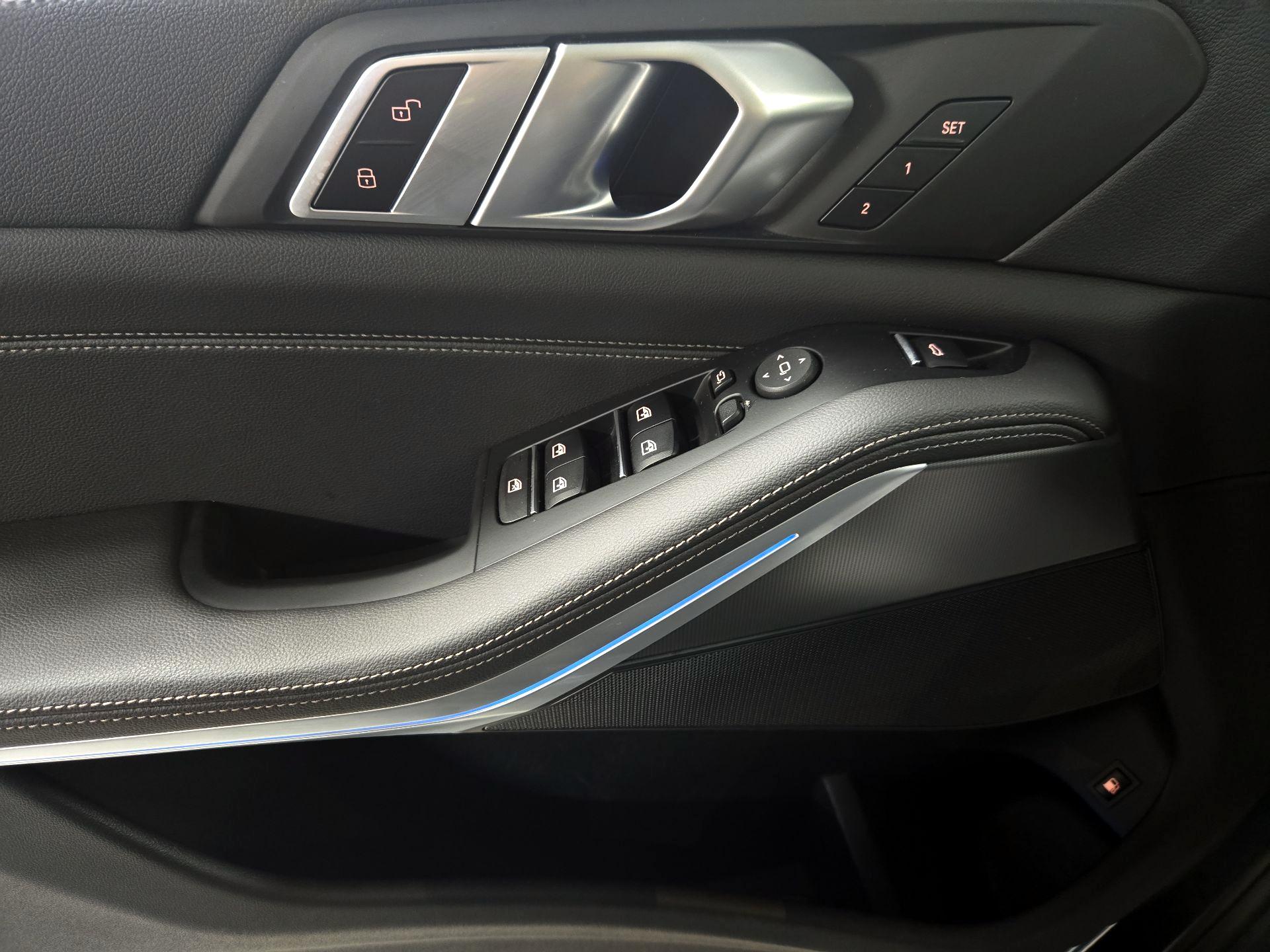 Thumbnail: 2022 BMW X5 - 12