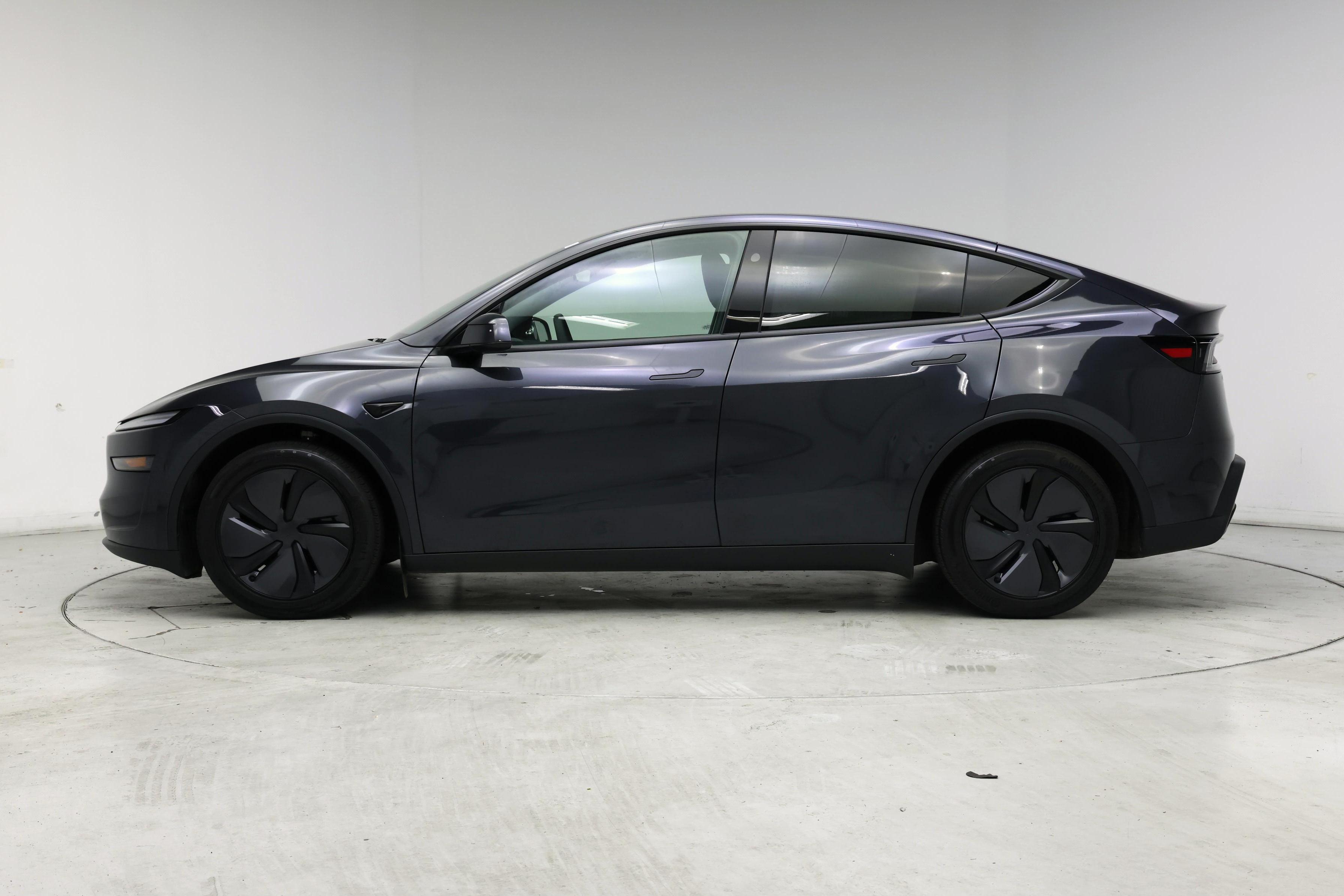 Thumbnail: 2026 Tesla Model Y - 3