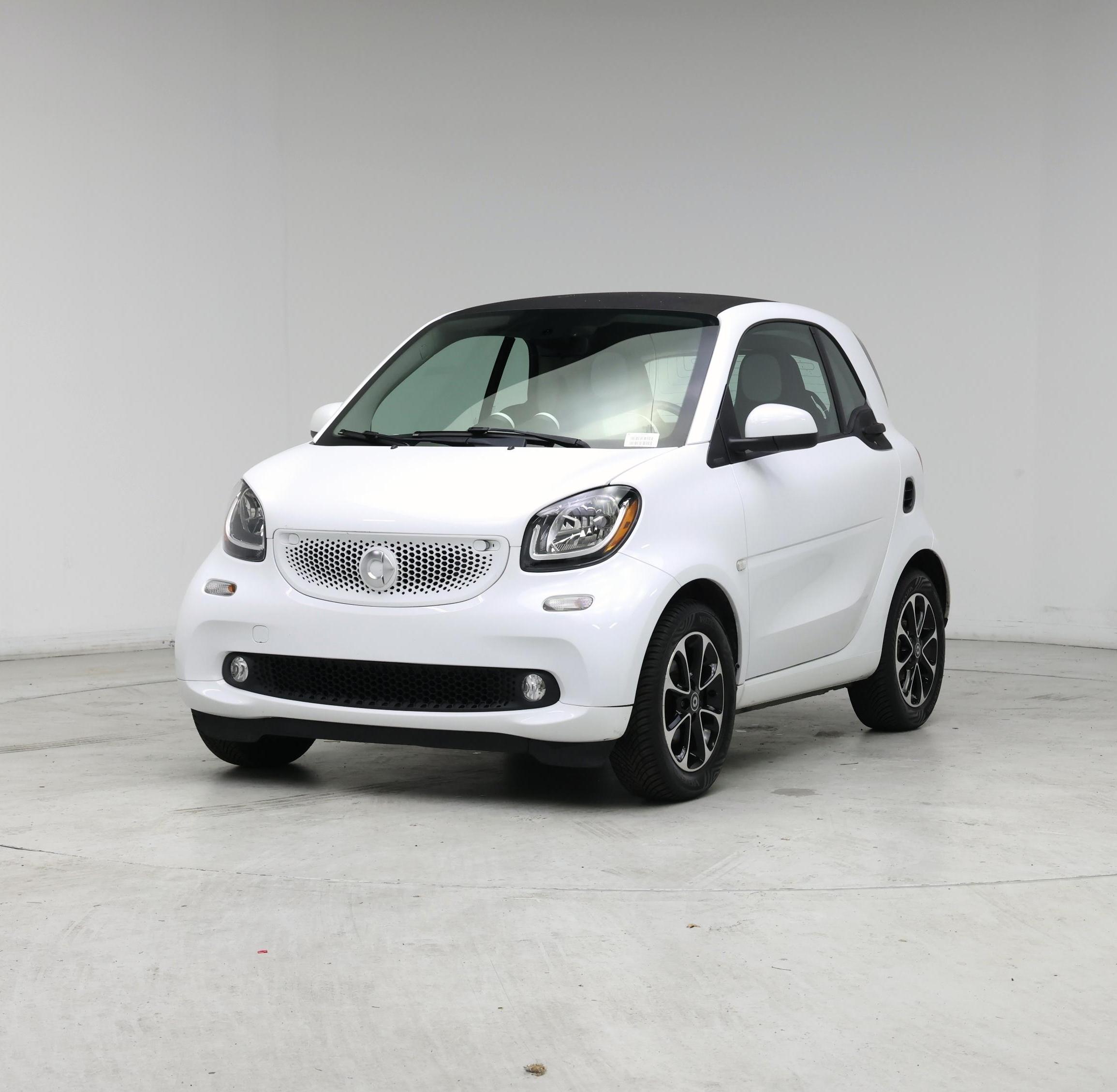 Thumbnail: 2017 smart fortwo - 4