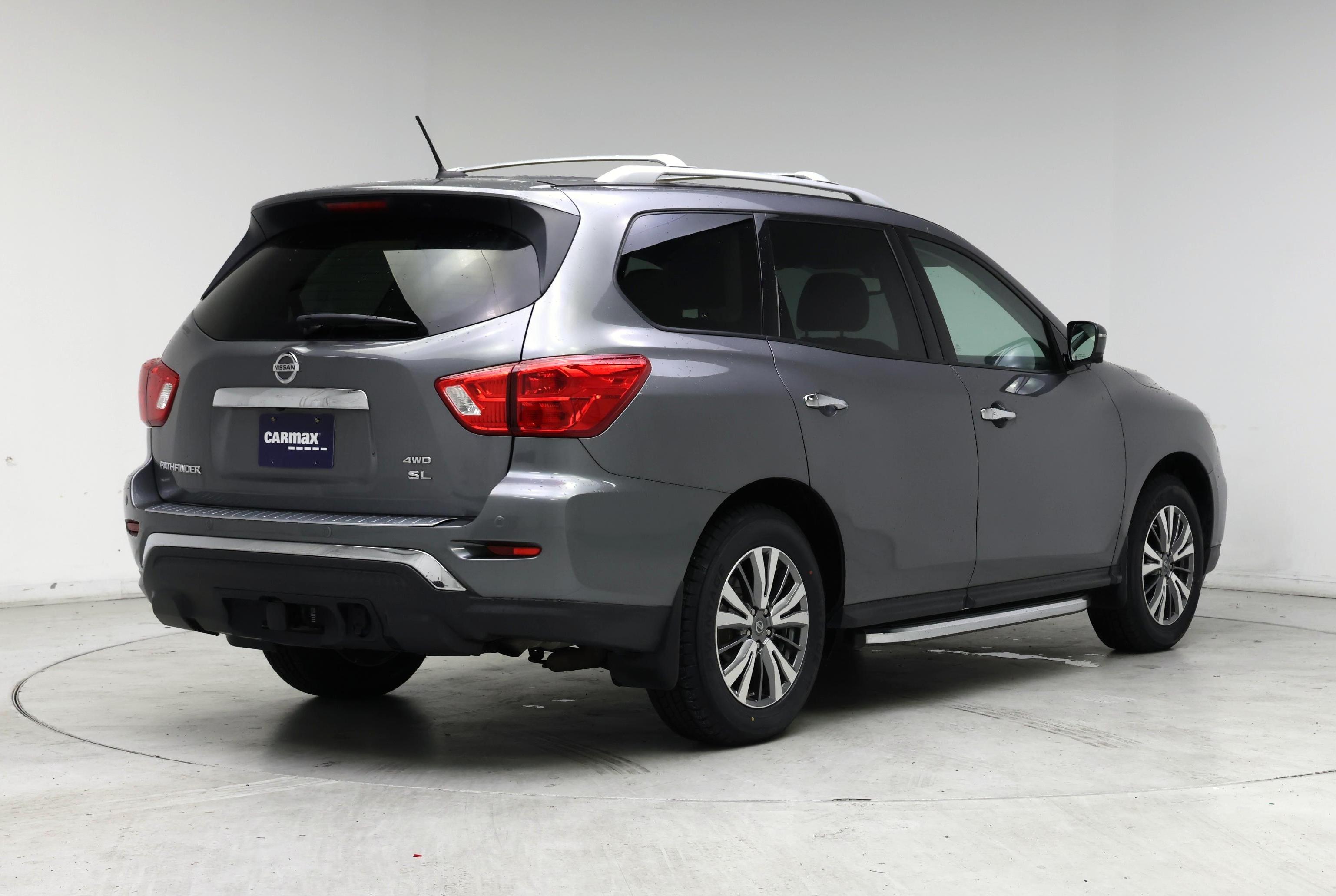 Thumbnail: 2018 Nissan Pathfinder - 8