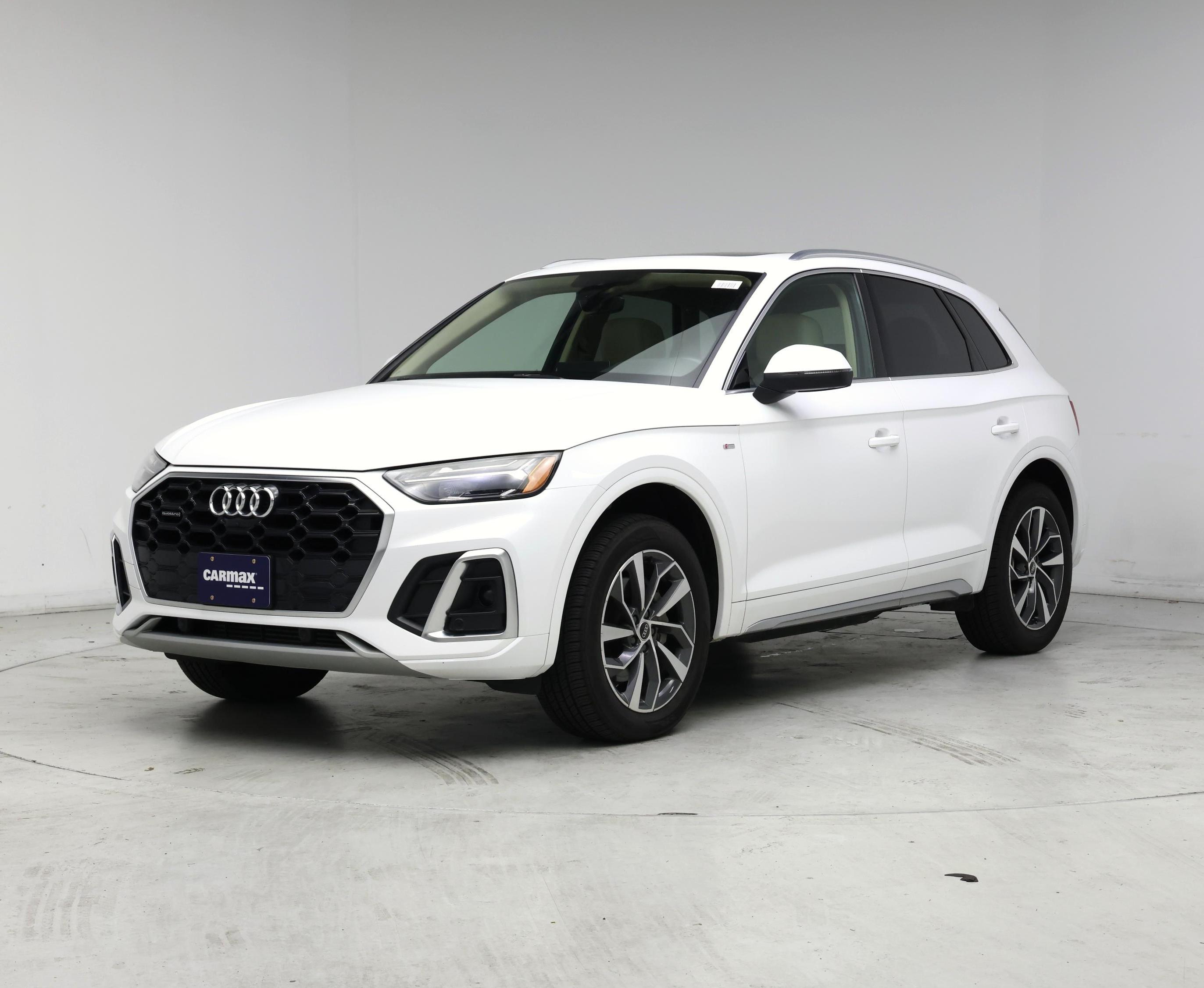 Thumbnail: 2022 Audi Q5 - 4