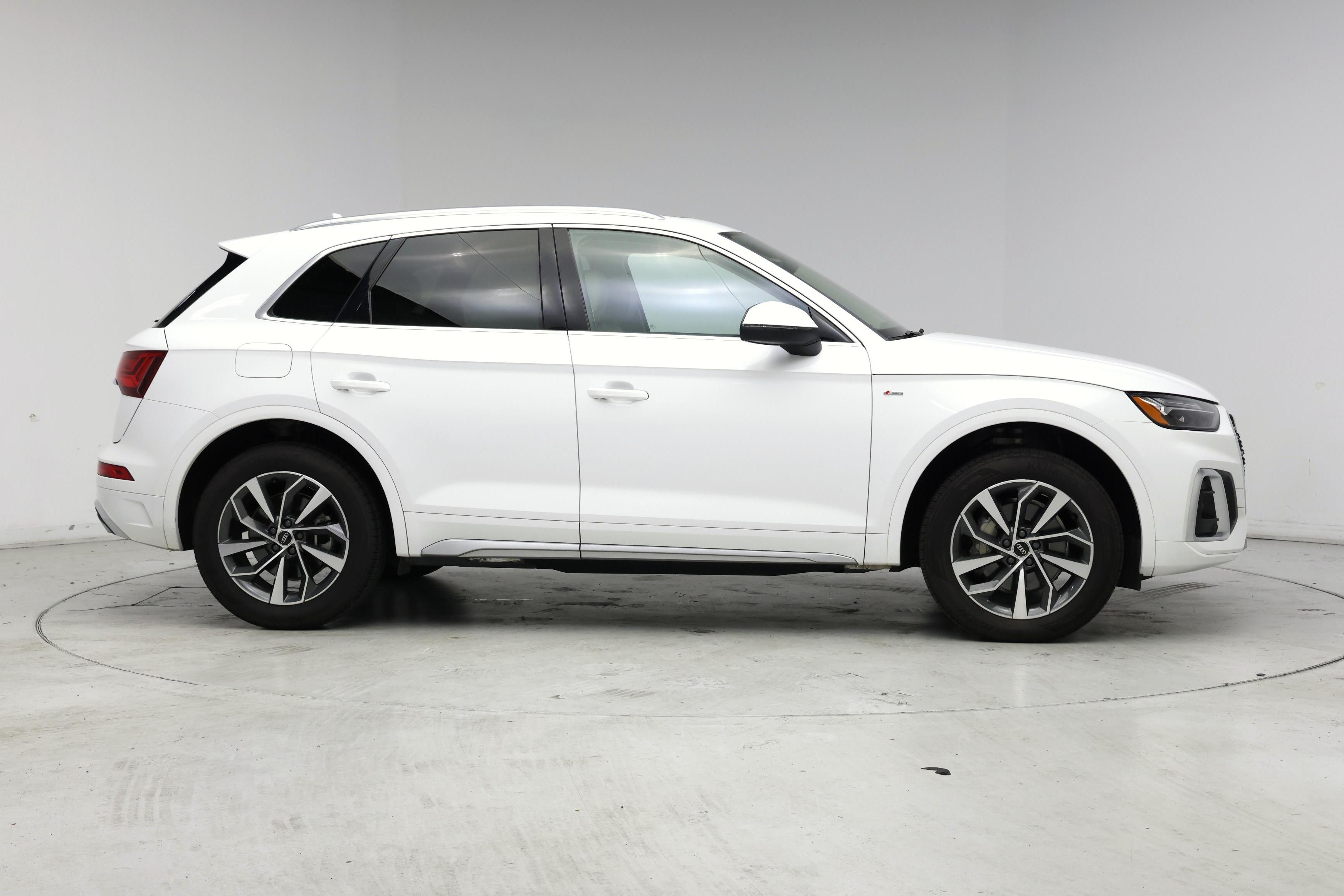 Thumbnail: 2022 Audi Q5 - 7