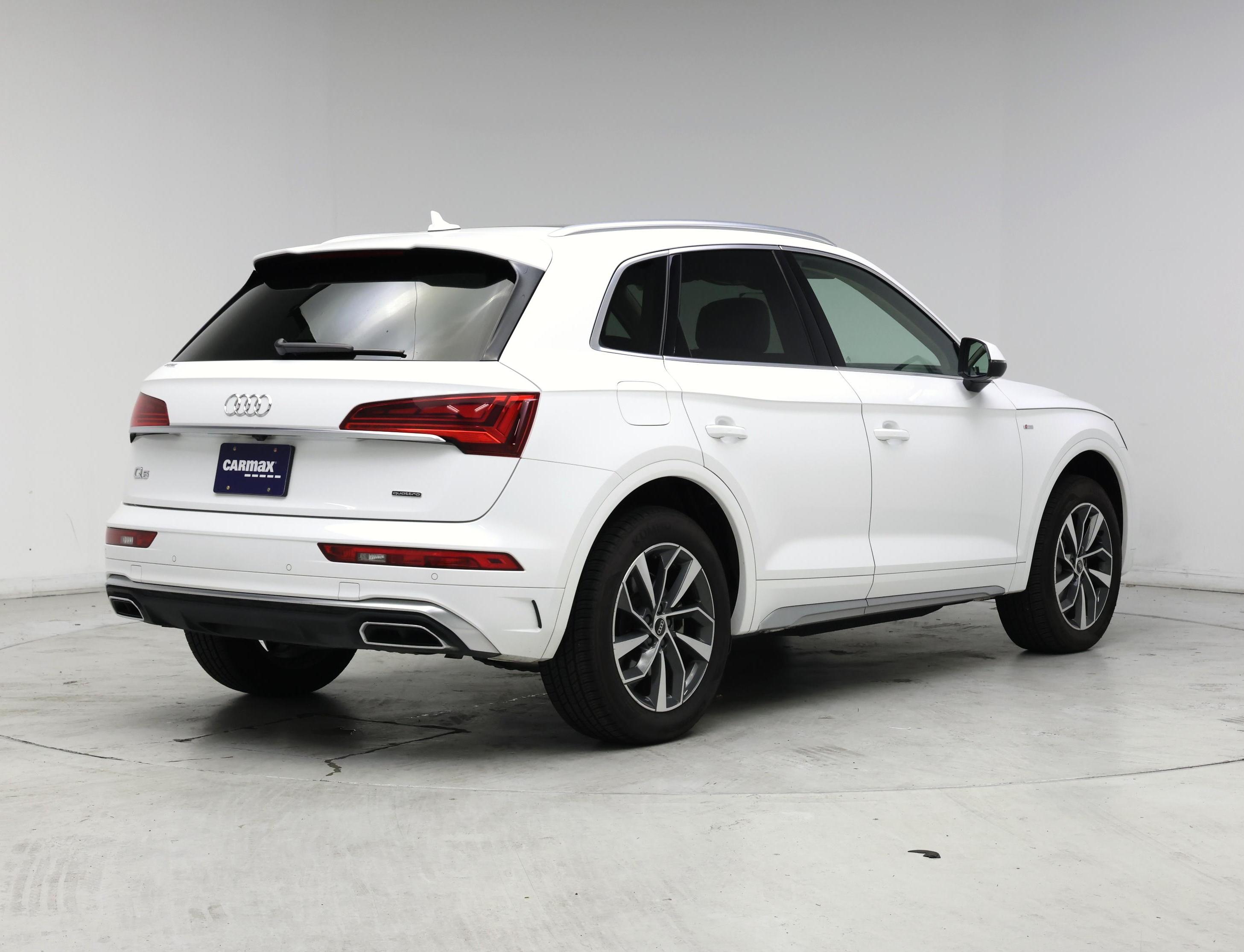 Thumbnail: 2022 Audi Q5 - 8