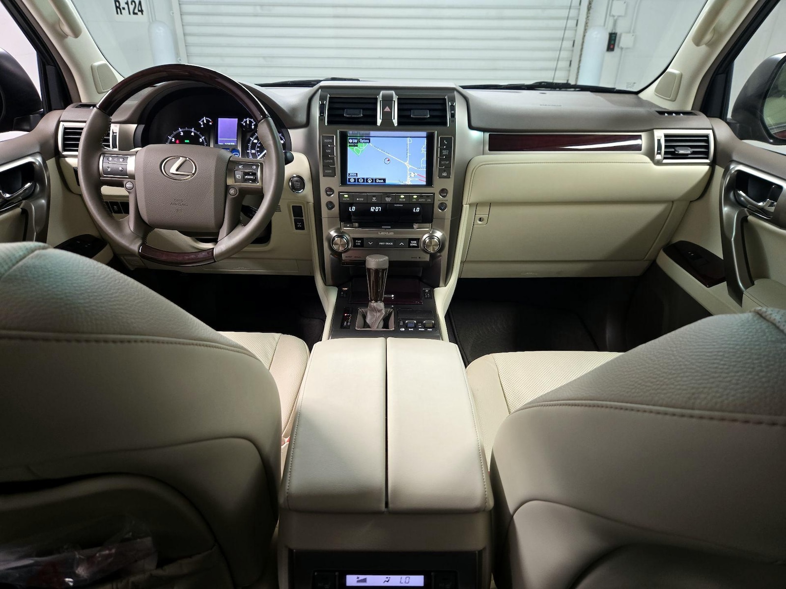 2019 Lexus GX PREMIUM - Photo 10