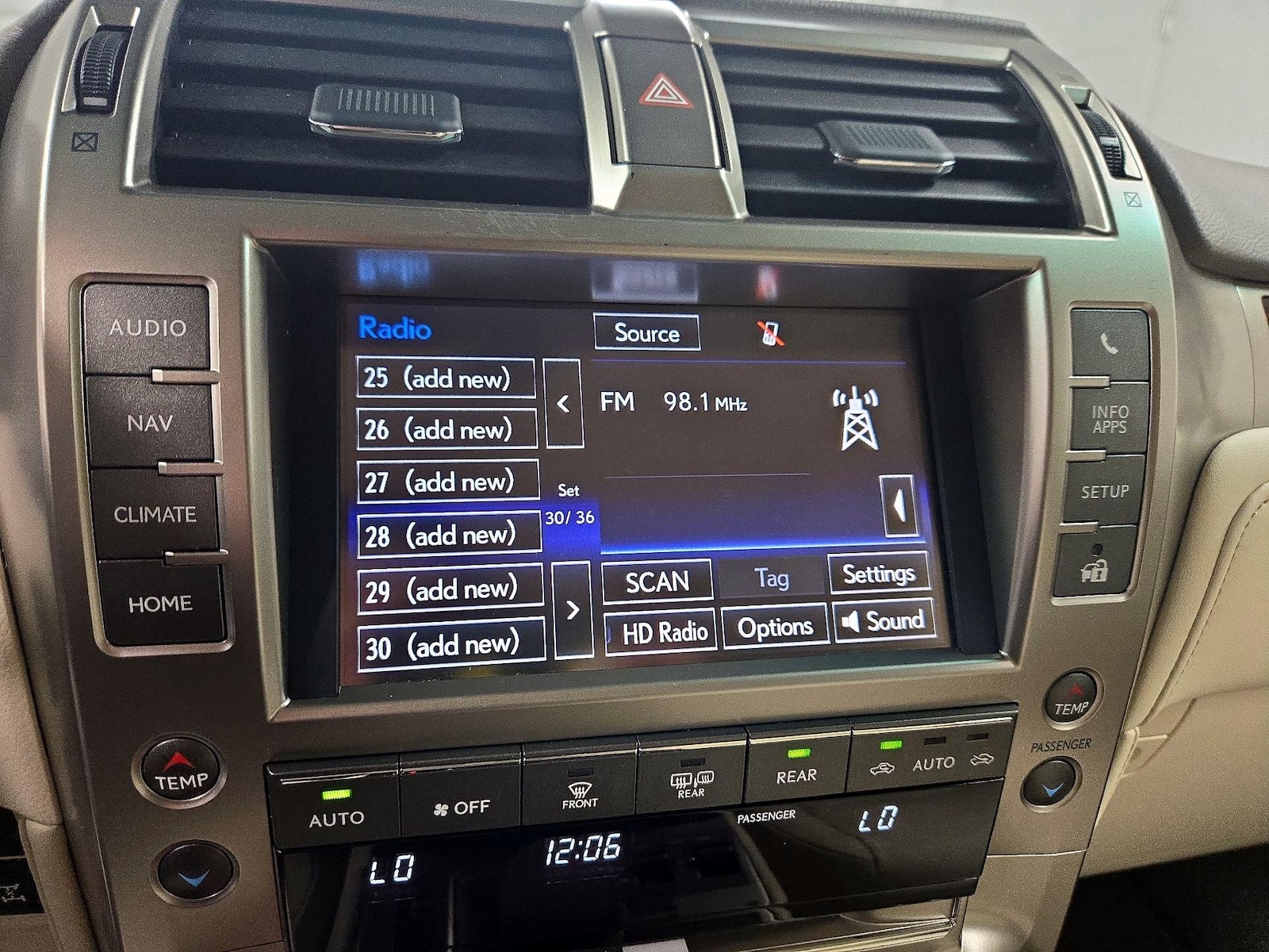 2019 Lexus GX PREMIUM - Photo 17