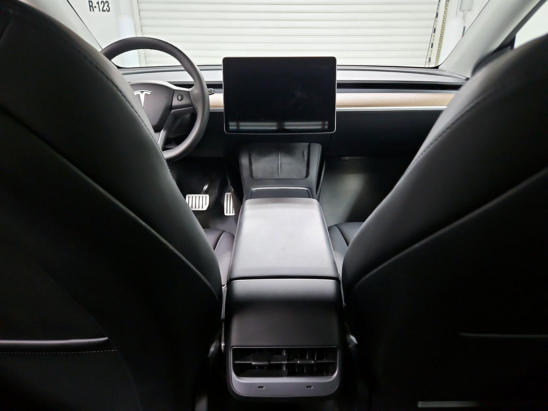 Thumbnail: 2023 Tesla Model Y - 9