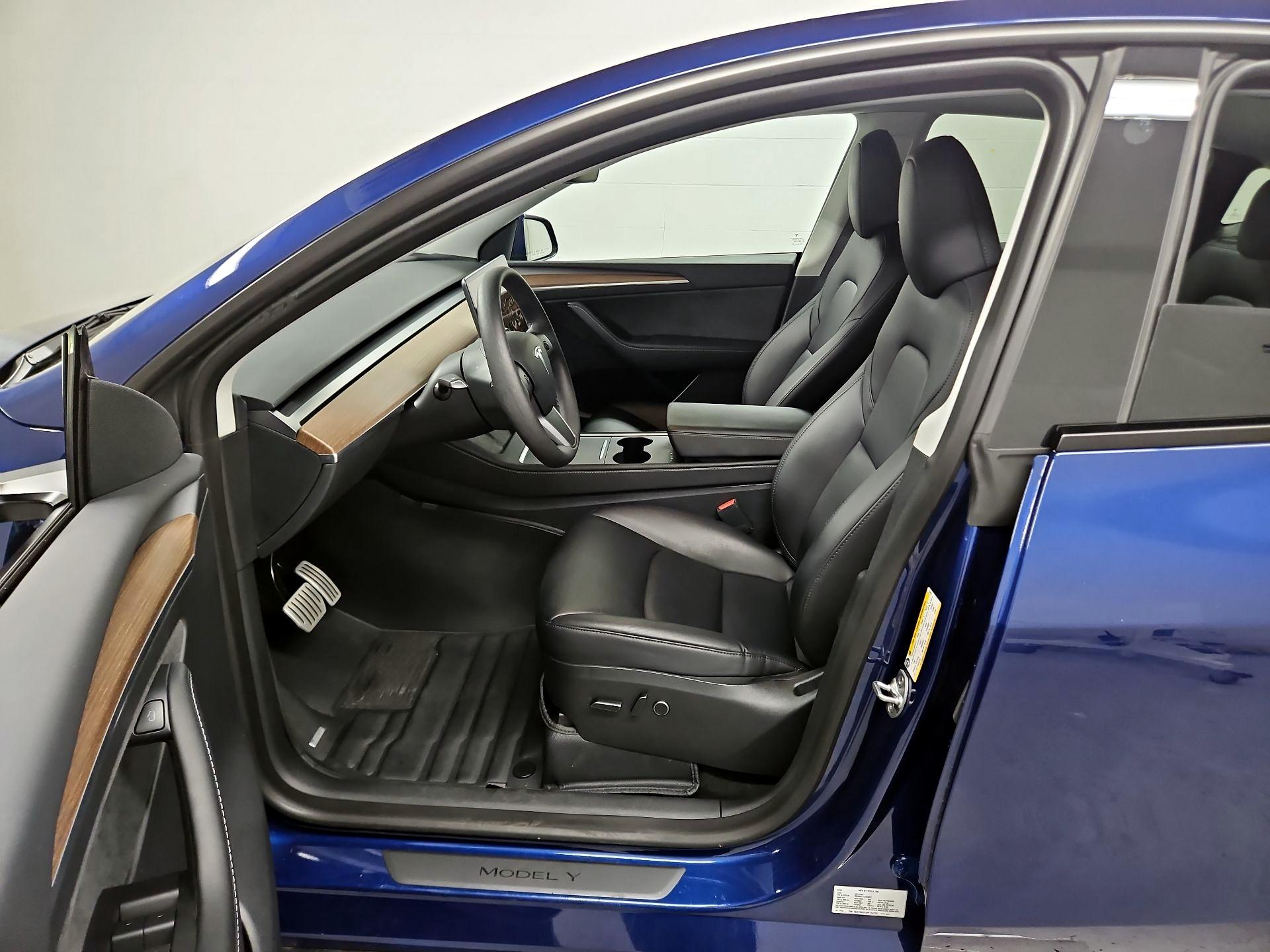 Thumbnail: 2023 Tesla Model Y - 11