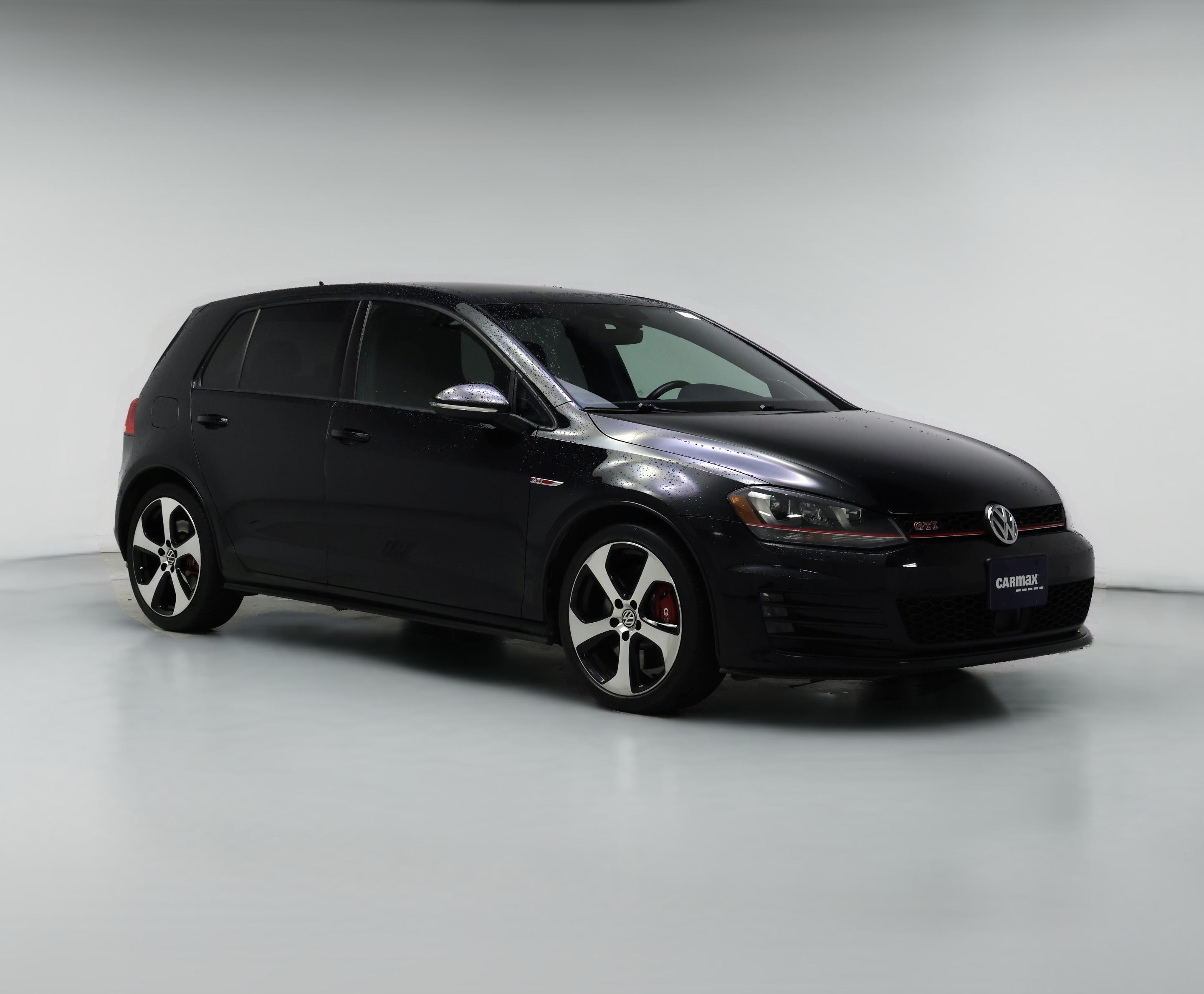 Thumbnail: 2017 Volkswagen Golf - 1