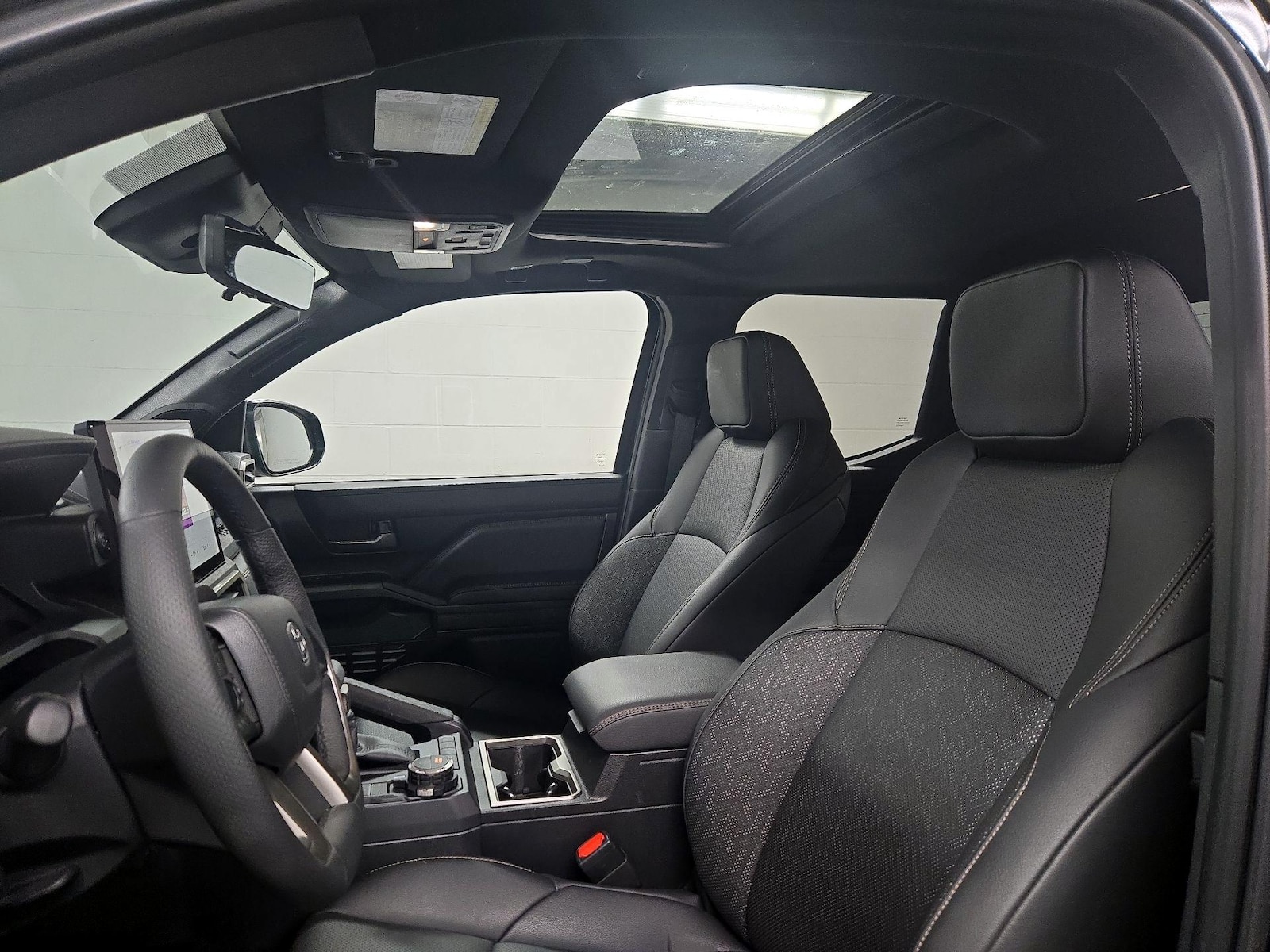 2025 Toyota Tacoma Limited - Photo 20