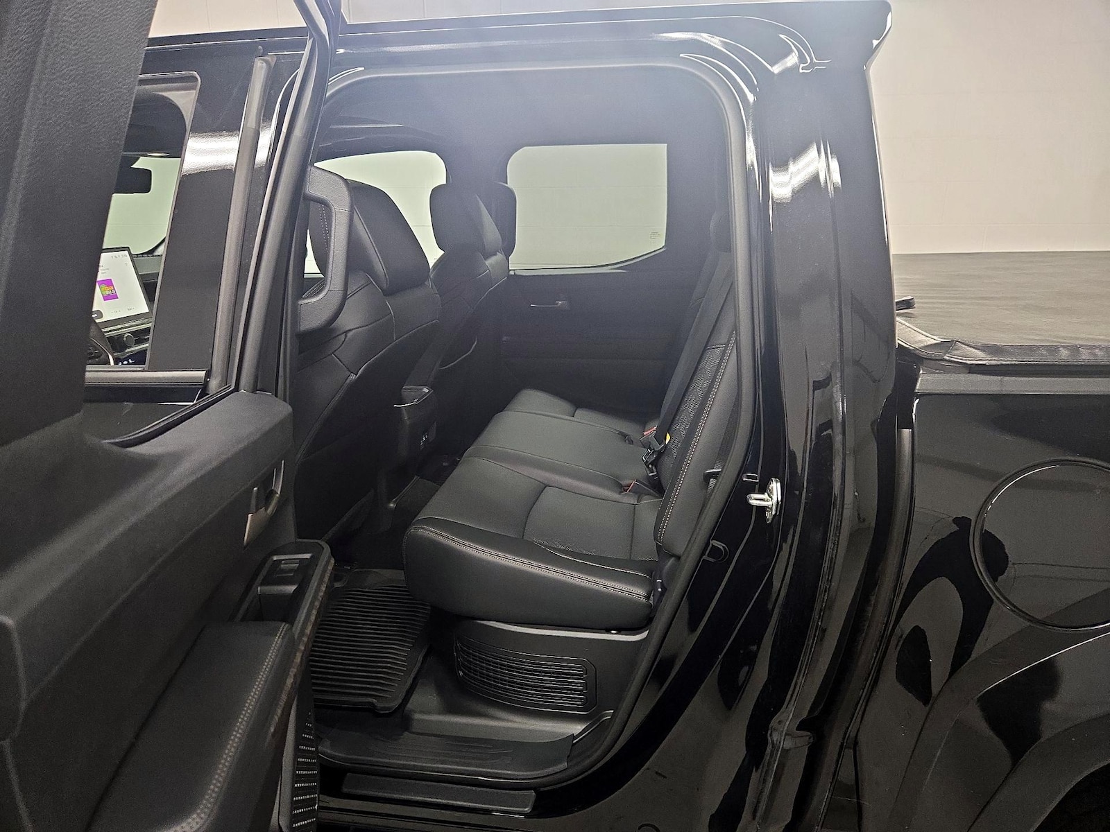 2025 Toyota Tacoma Limited - Photo 21