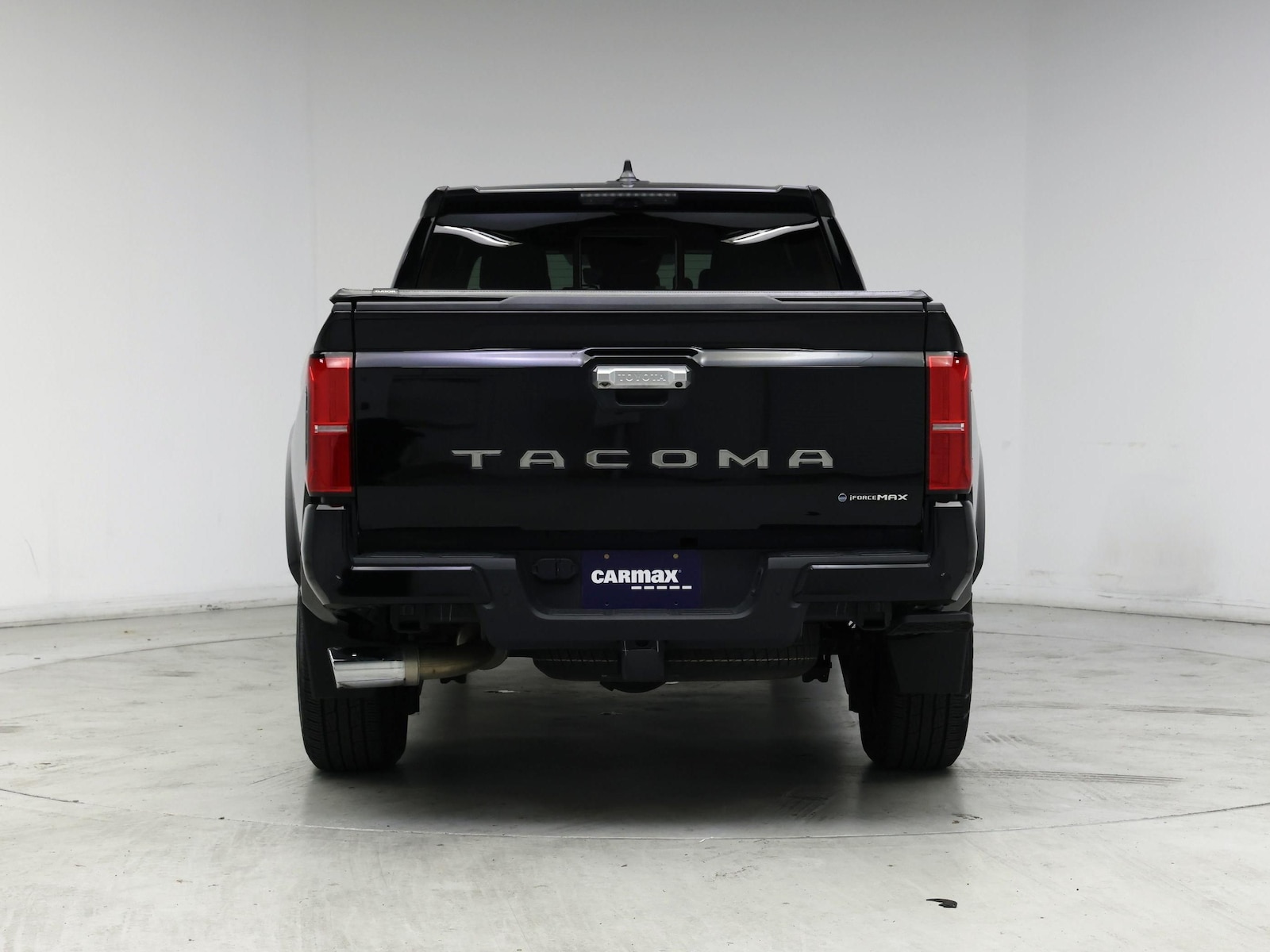 2025 Toyota Tacoma Limited - Photo 7
