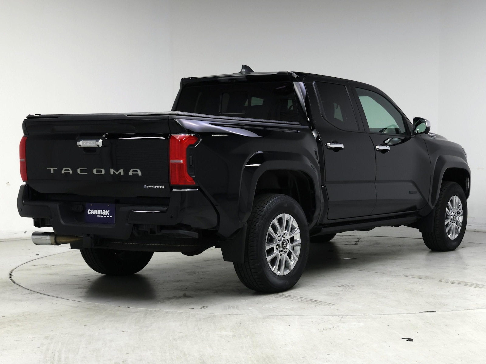 2025 Toyota Tacoma Limited - Photo 9