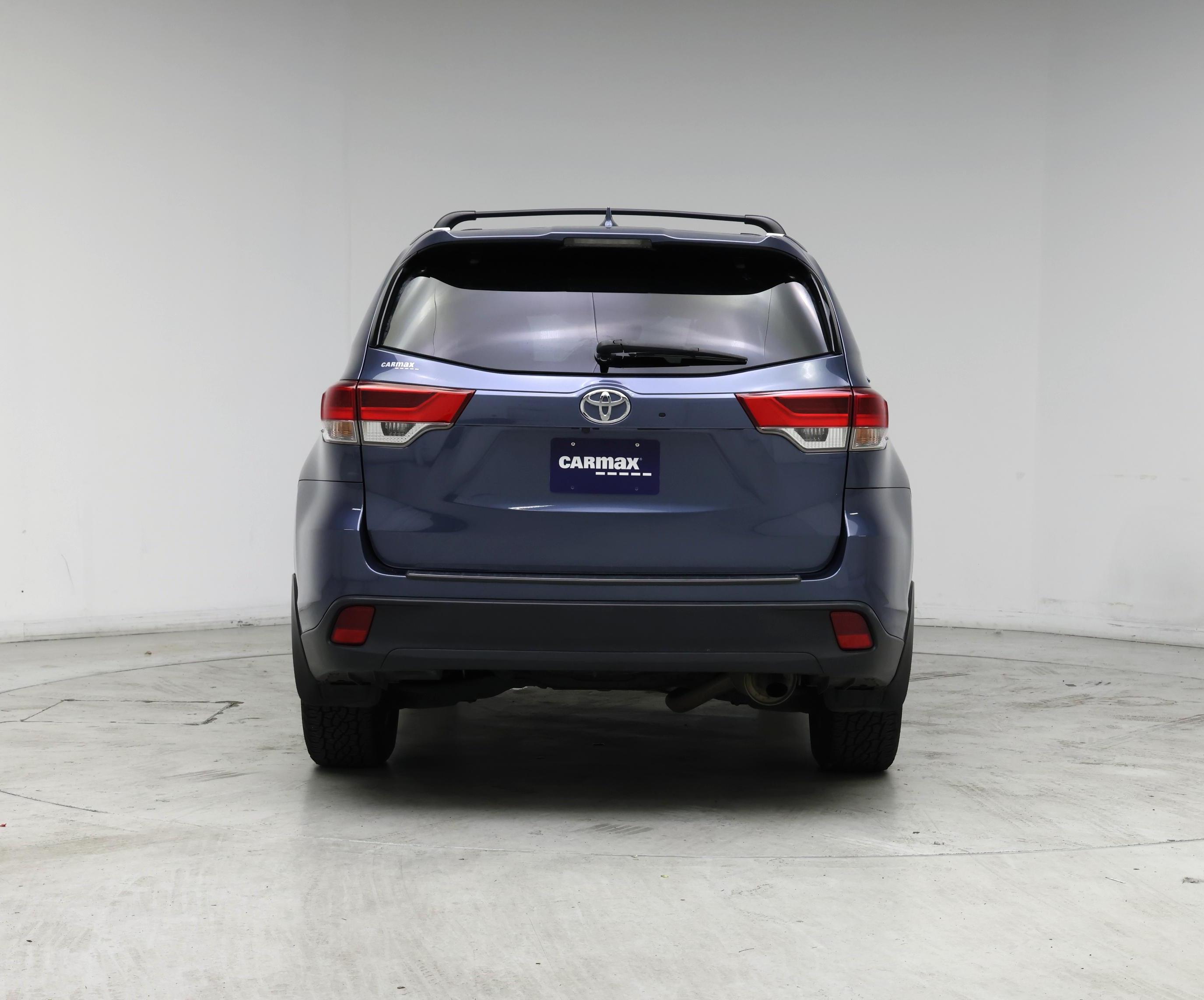 Thumbnail: 2017 Toyota Highlander - 6